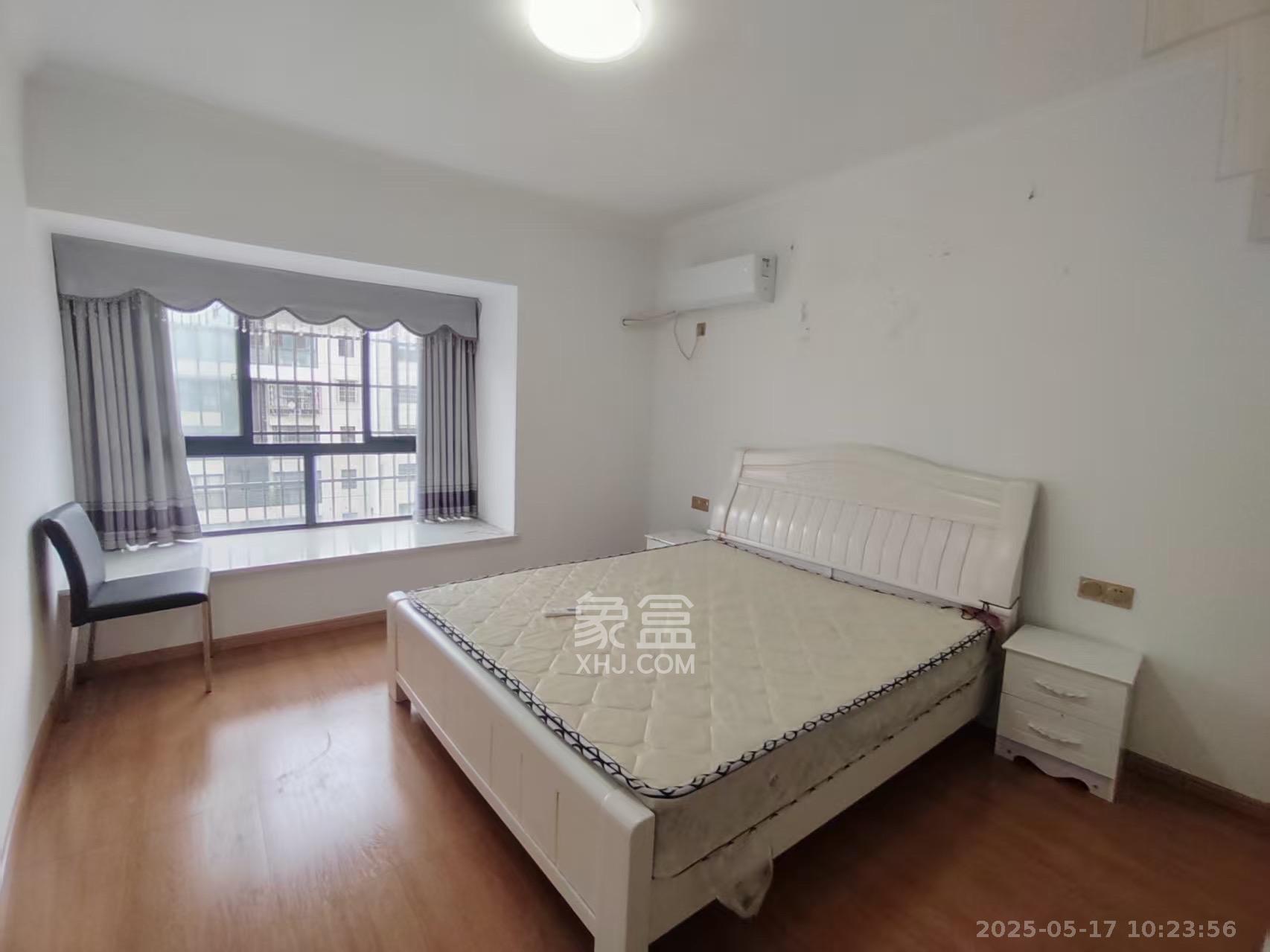 嘉宇盛世华章 3室2厅2卫 2600.0元/月 嘉宇盛世华章 3室2厅2卫 2600.0元/月室内图