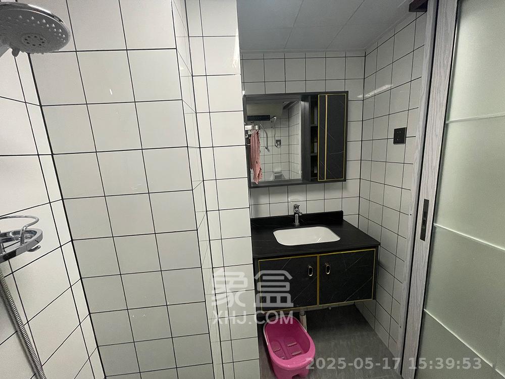 威尔士春天  1室1厅1卫    1800.0元/月室内图