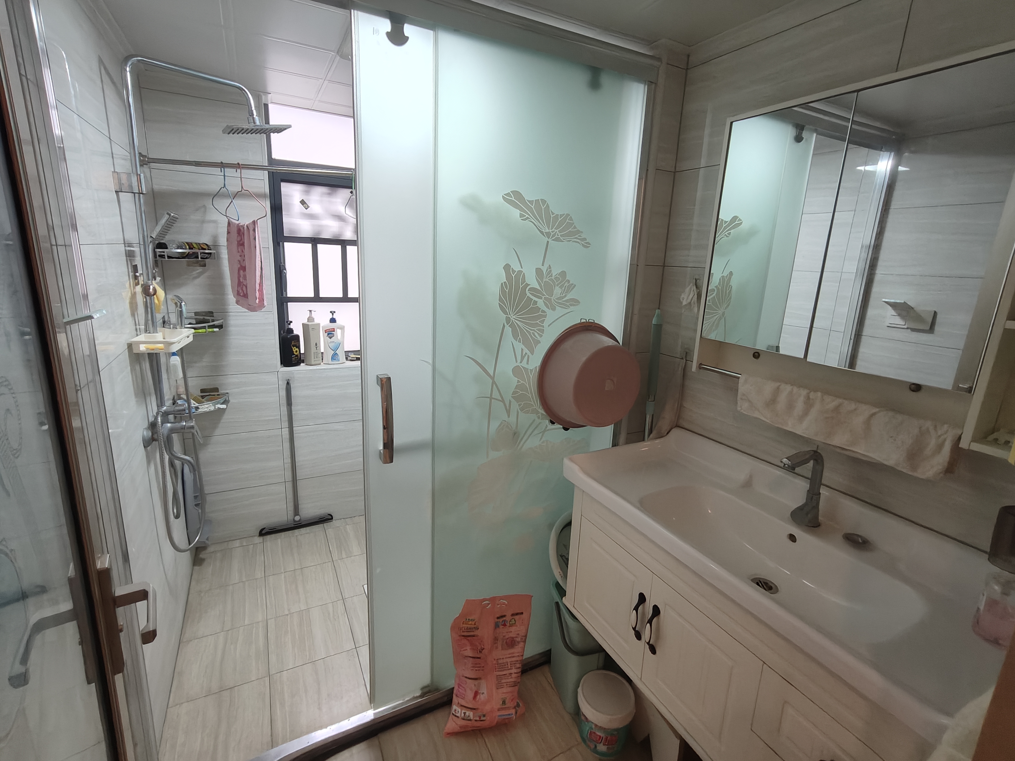 珠江愉景新城  2室1厅1卫   1600.00元/月室内图1
