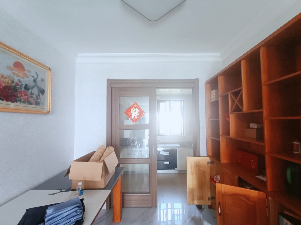 碧桂园 3室2厅2卫 1700.0元/月 碧桂园 3室2厅2卫 1700.0元/月室内图