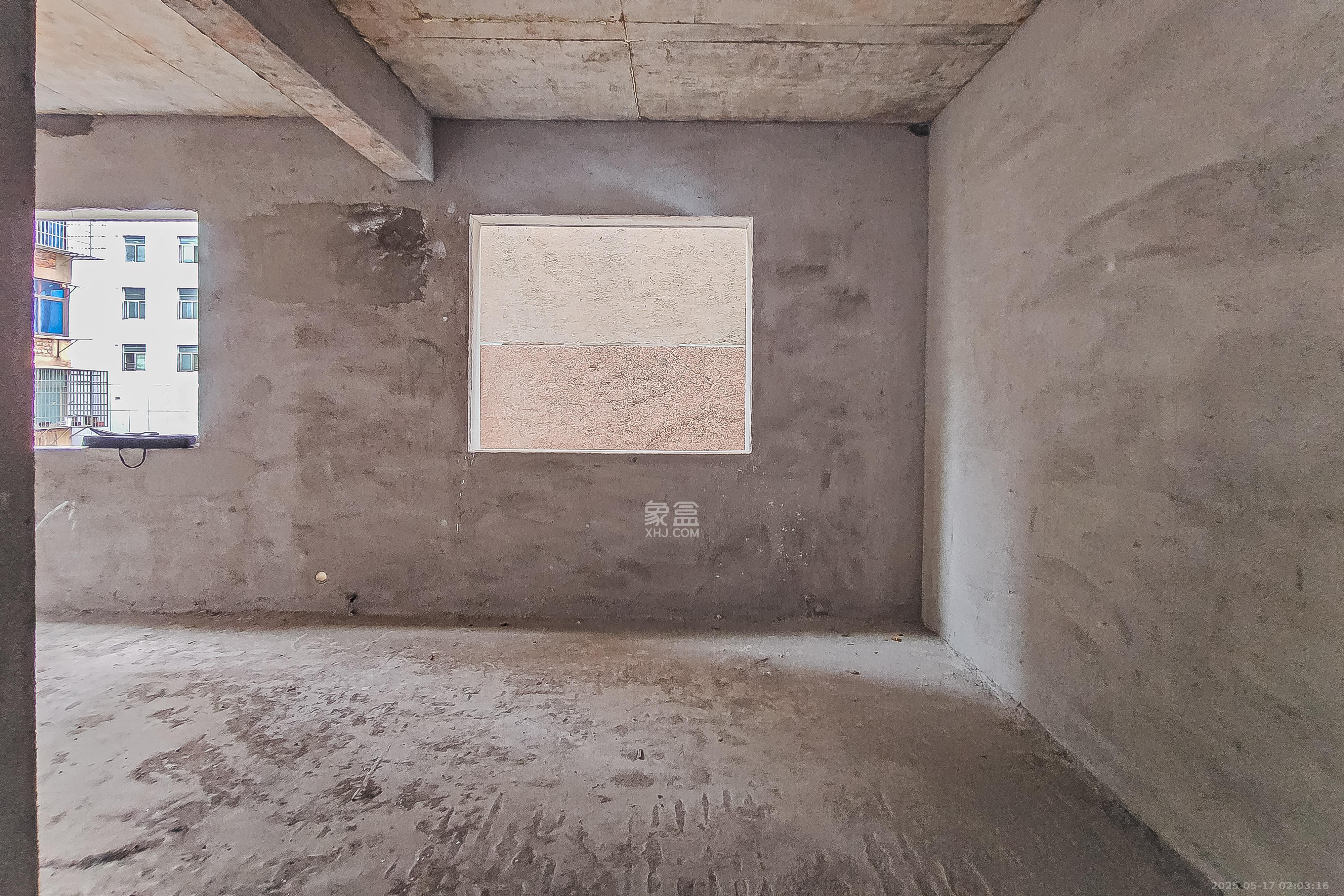 湖南石油化学工业局小区(侯家塘化工厅) 4室2厅1卫 109.0万 湖南石油化学工业局小区(侯家塘化工厅) 4室2厅1卫 109.0万客厅