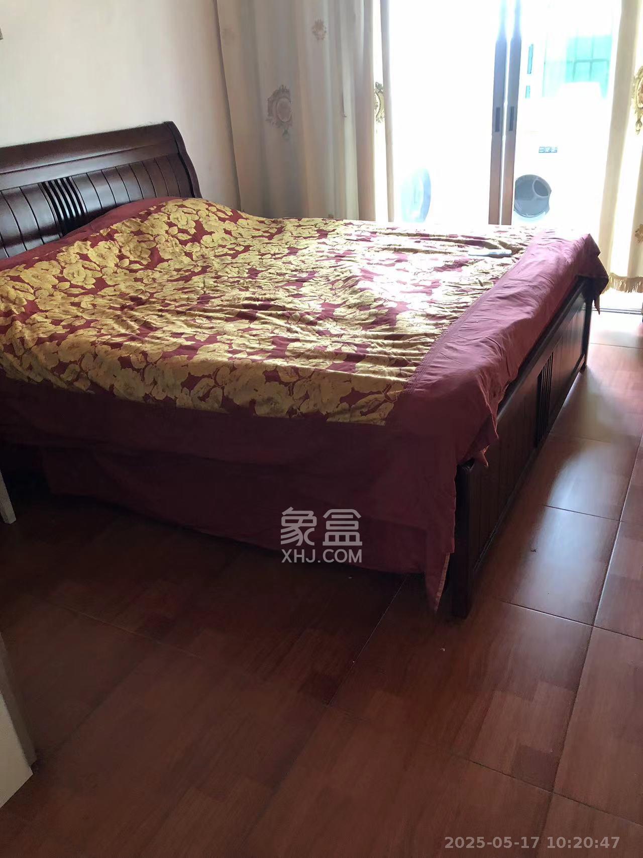 金鹰小区  3室2厅2卫   2560.00元/月室内图
