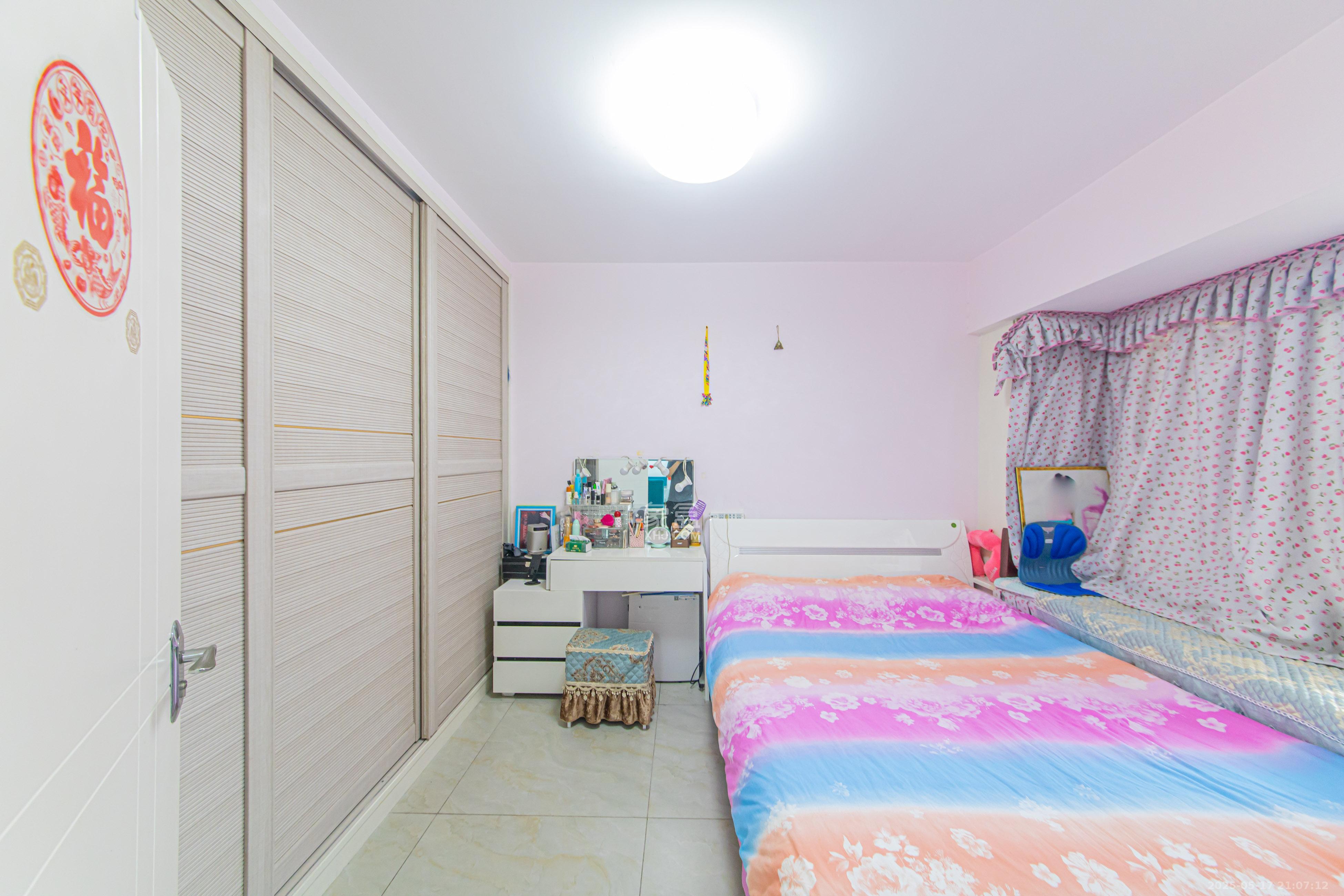 中建芙蓉嘉苑  2室2厅1卫    80.0万 中建芙蓉嘉苑  2室2厅1卫    80.0万卧室