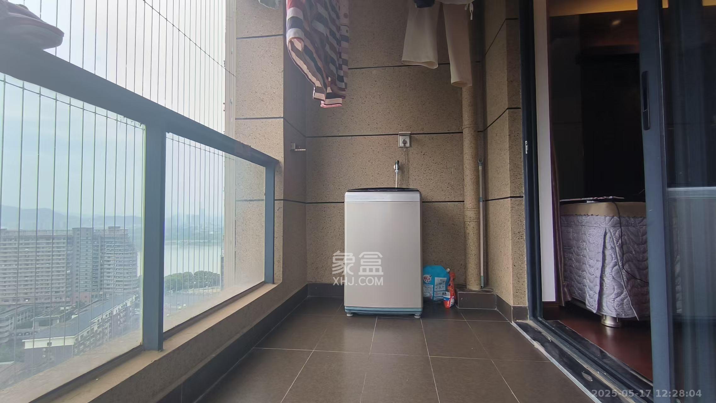 复地崑玉国际一期  2室2厅1卫    3800.0元/月 复地崑玉国际一期  2室2厅1卫    3800.0元/月室内图