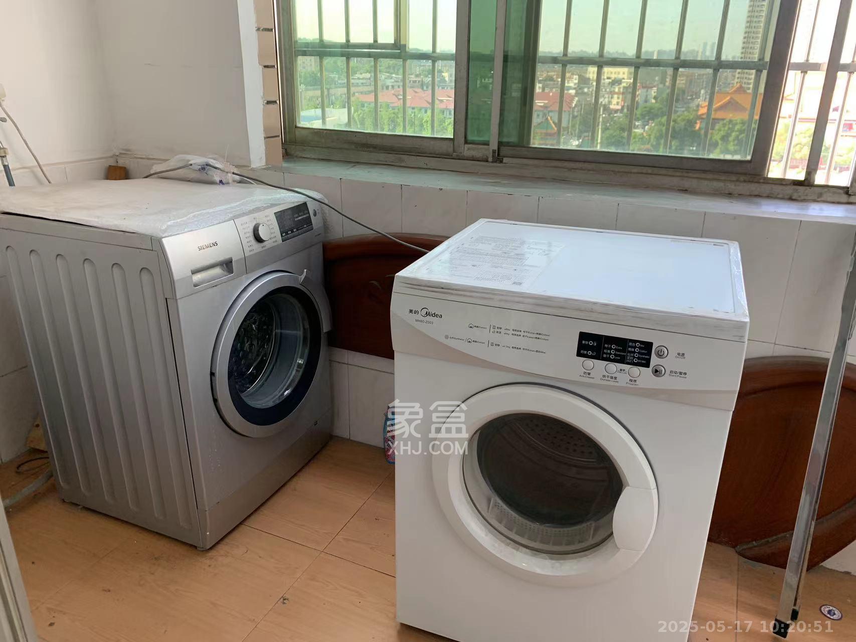 金鹰小区  3室2厅2卫   2560.00元/月室内图