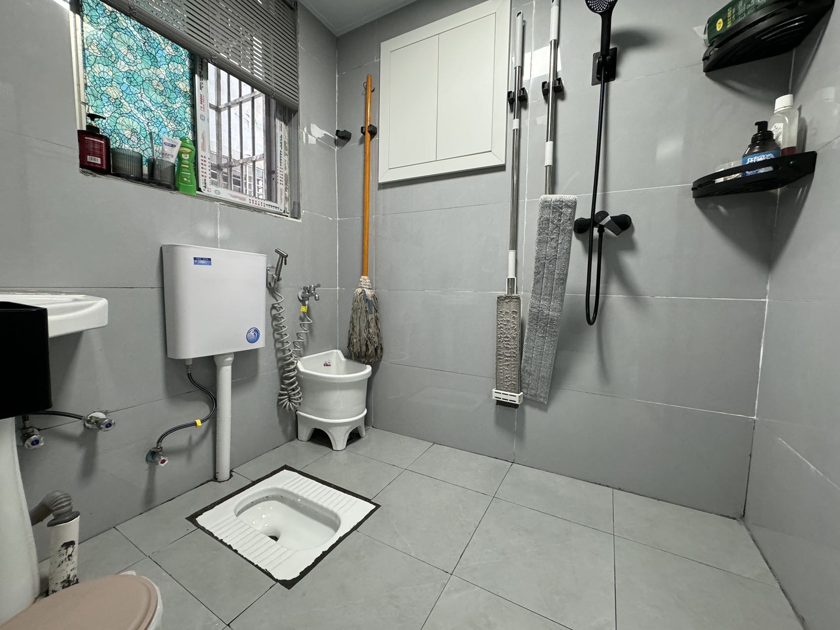 宏力大厦(宏历商业广场) 4室2厅1卫 2700.00元/月 宏力大厦(宏历商业广场) 4室2厅1卫 2700.00元/月室内图