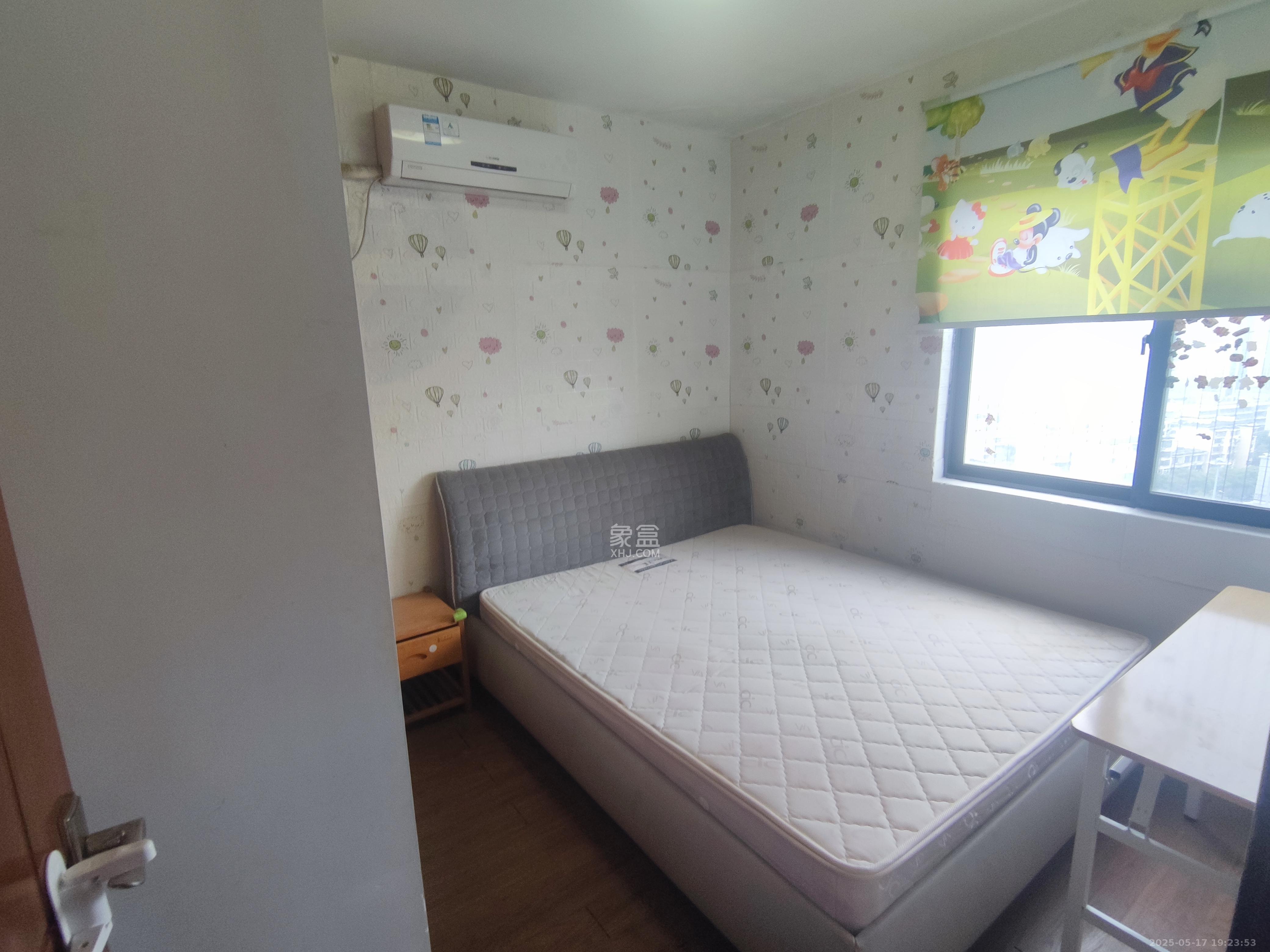融橙上品  3室1厅1卫   1700.00元/月室内图