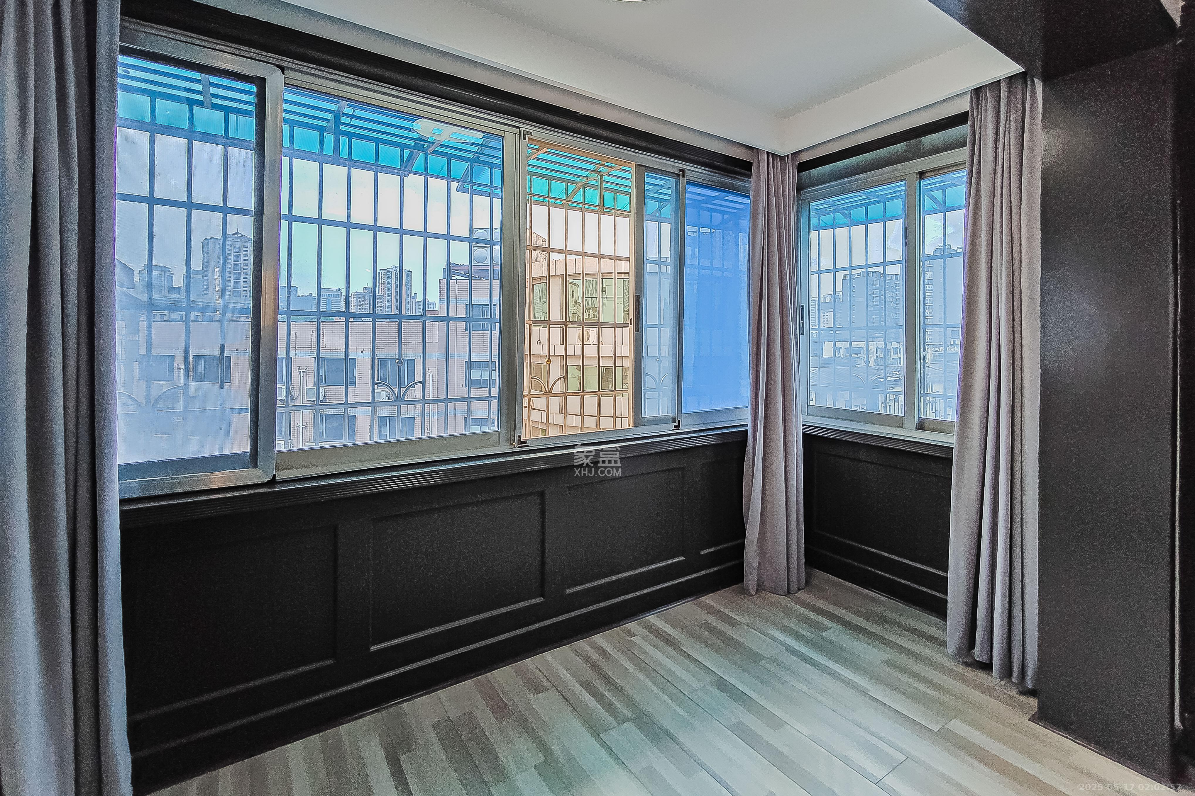 鸿园小区  3室2厅2卫    140.0万 鸿园小区  3室2厅2卫    140.0万阳台