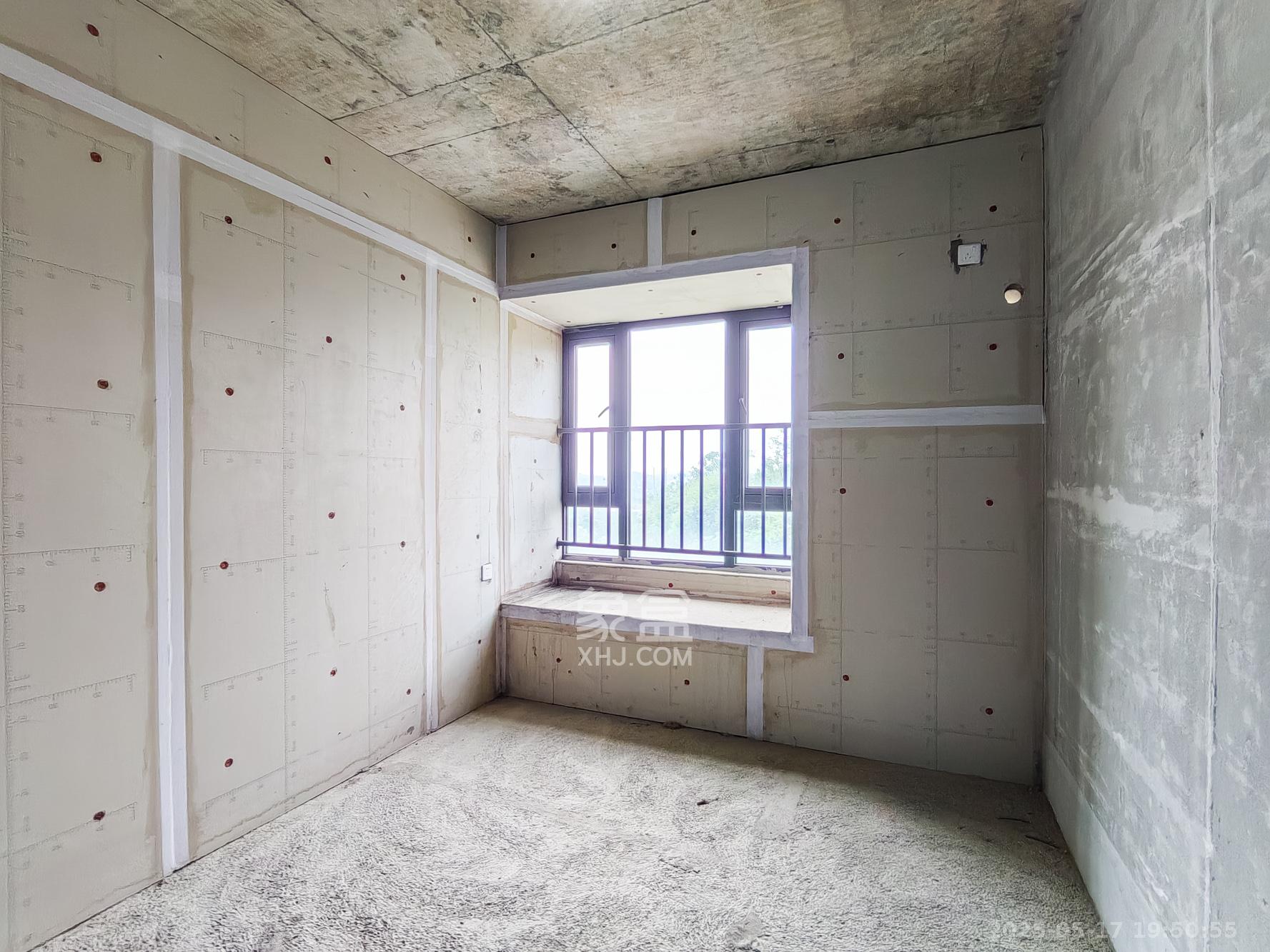 保利金香槟 3室2厅2卫 95.0万 保利金香槟 3室2厅2卫 95.0万卧室