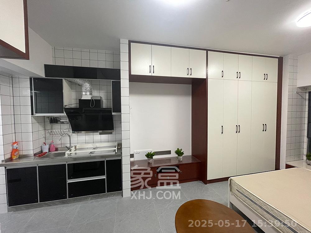 威尔士春天  1室1厅1卫    1800.0元/月室内图