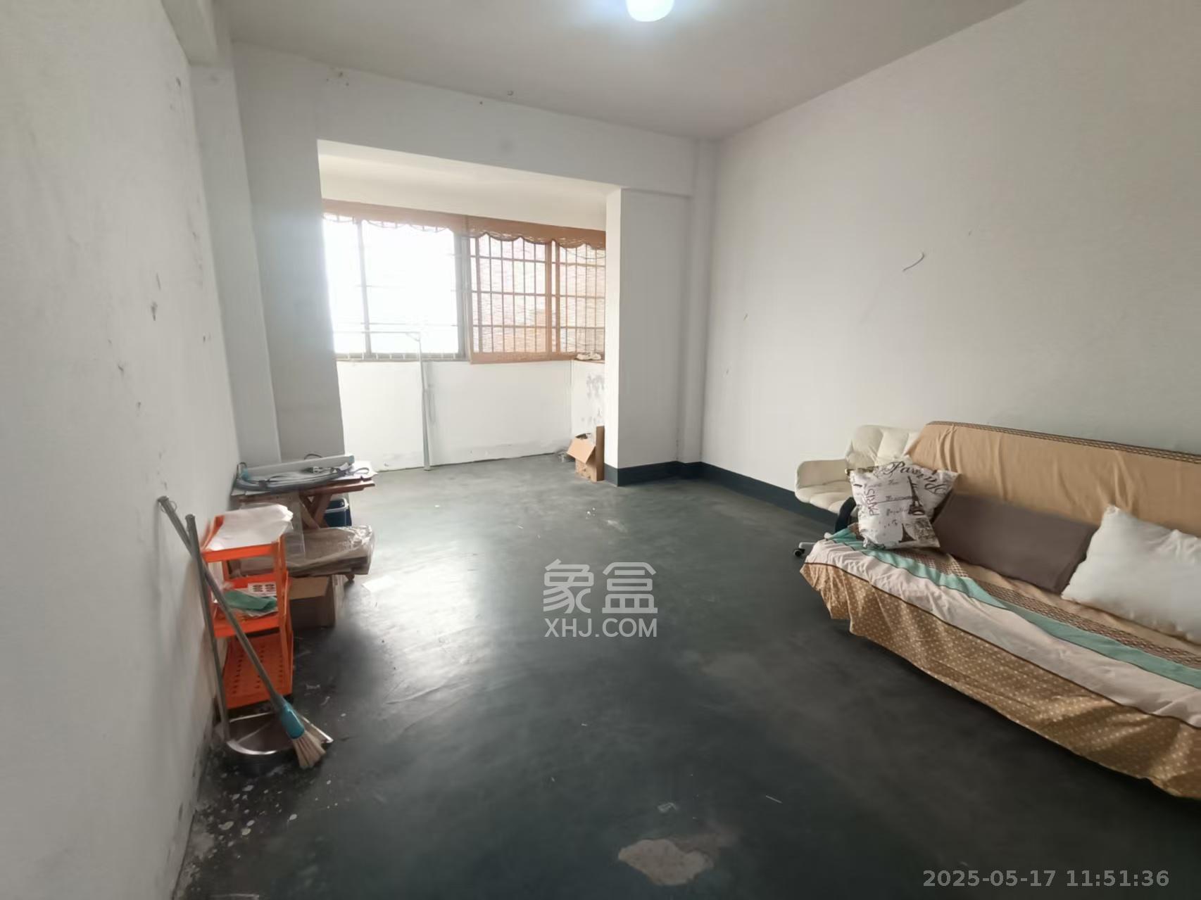 新大新  3室2厅2卫   5000.00元/月室内图