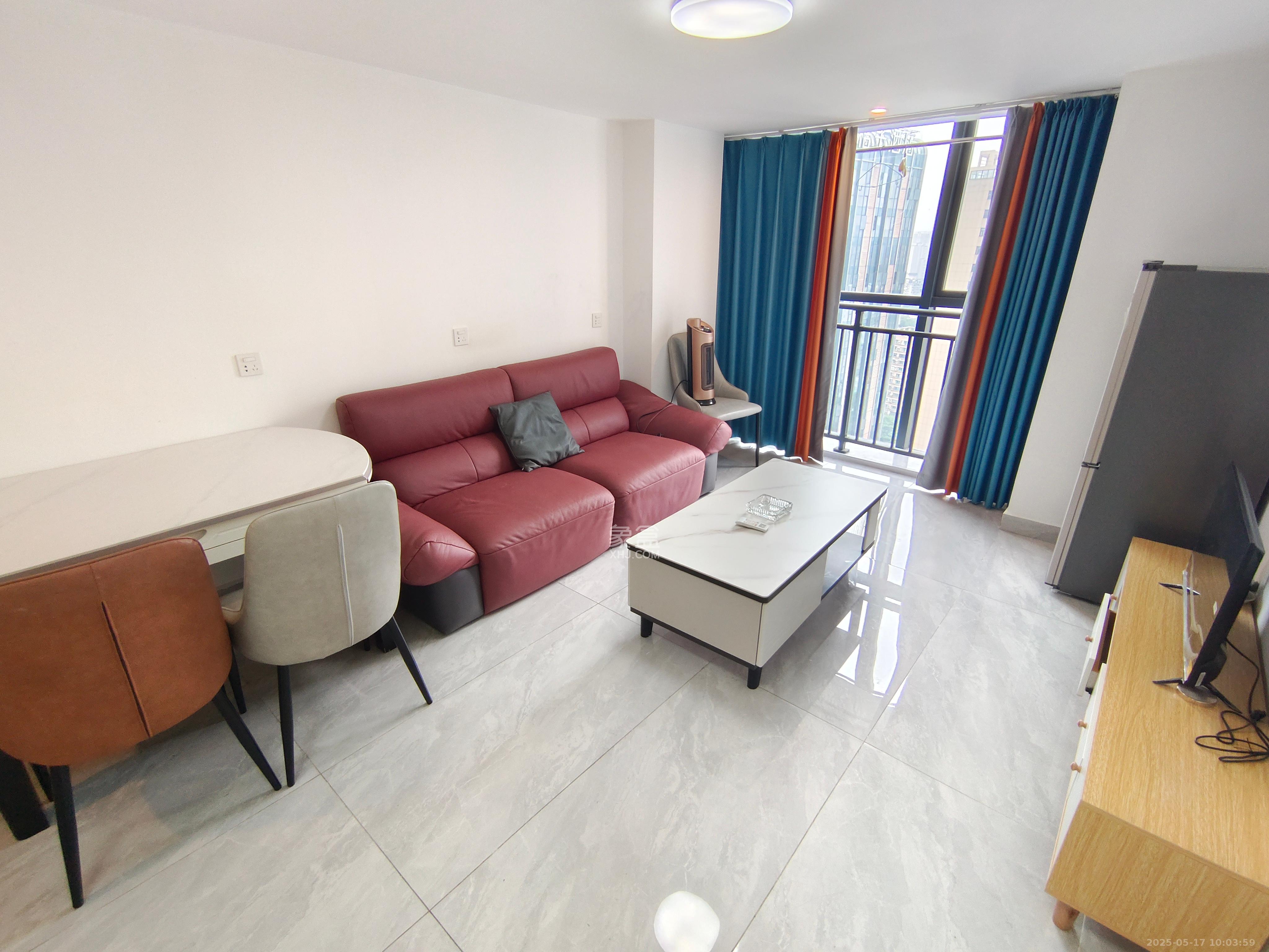 万润时光里  2室1厅1卫    2900.0元/月 万润时光里  2室1厅1卫    2900.0元/月