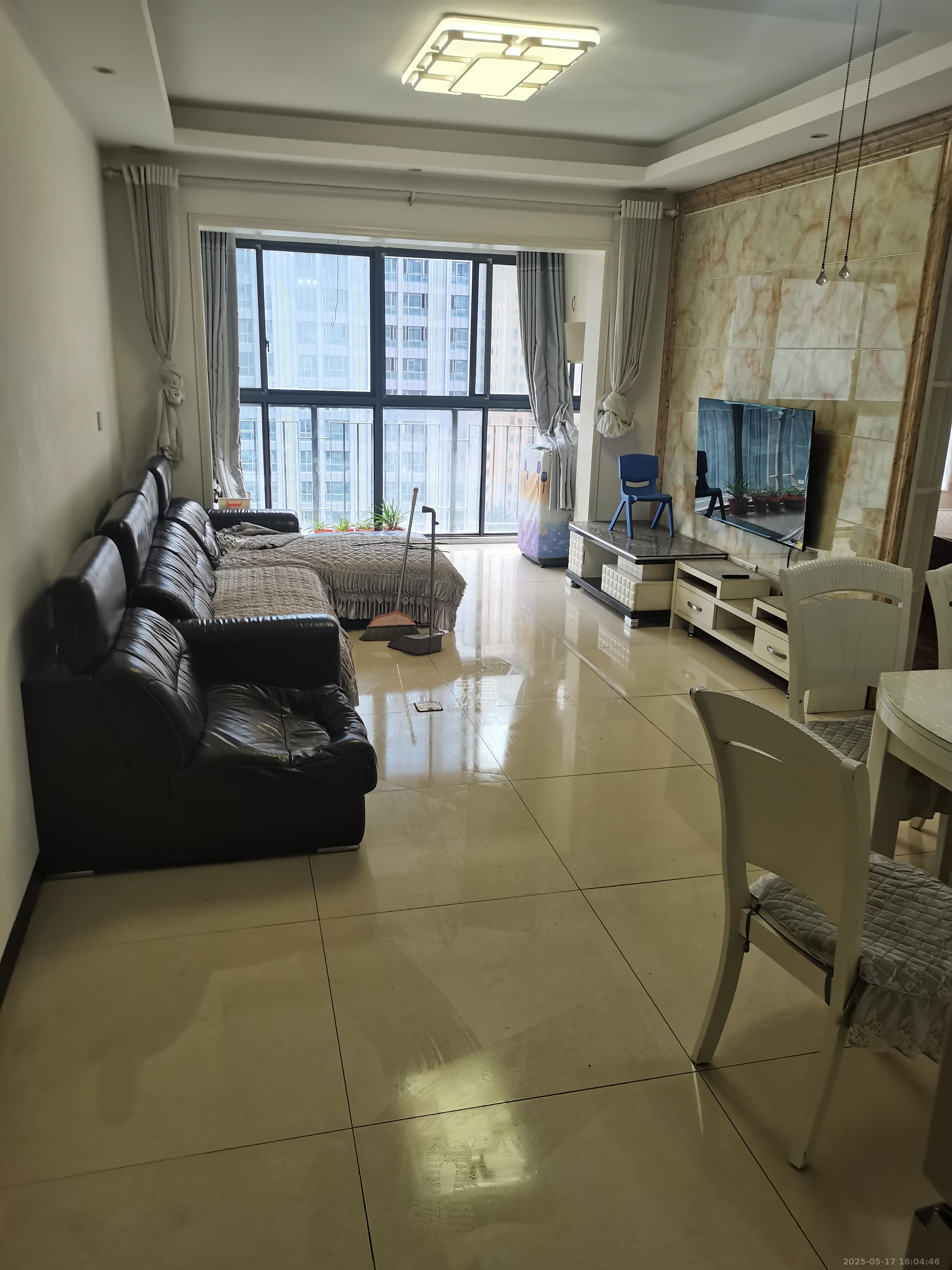 恒基凯旋门一二期 3室2厅1卫 2100.0元/月 恒基凯旋门一二期 3室2厅1卫 2100.0元/月室内图