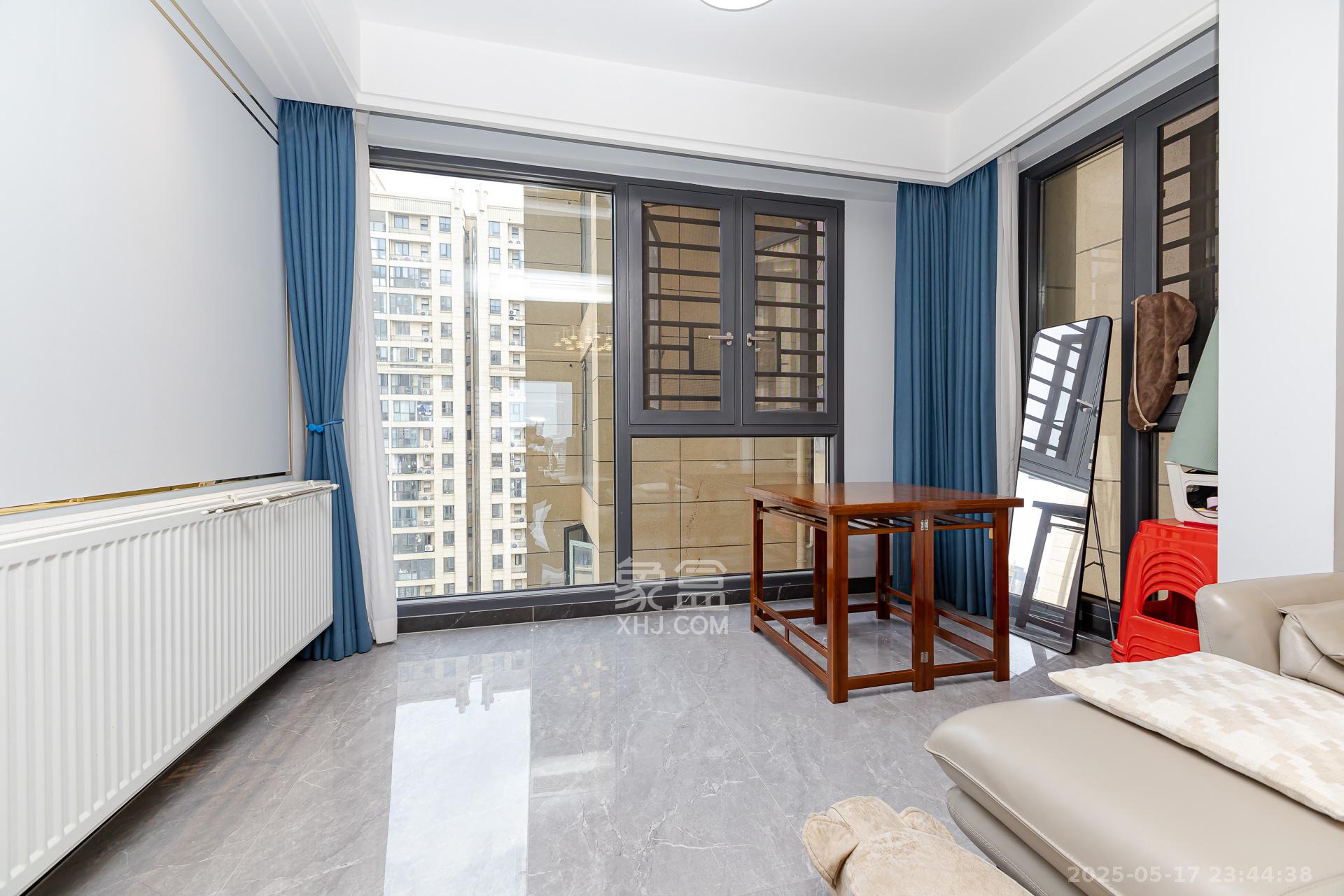 明发阅江悦府 3室2厅2卫 112.0万 明发阅江悦府 3室2厅2卫 112.0万阳台