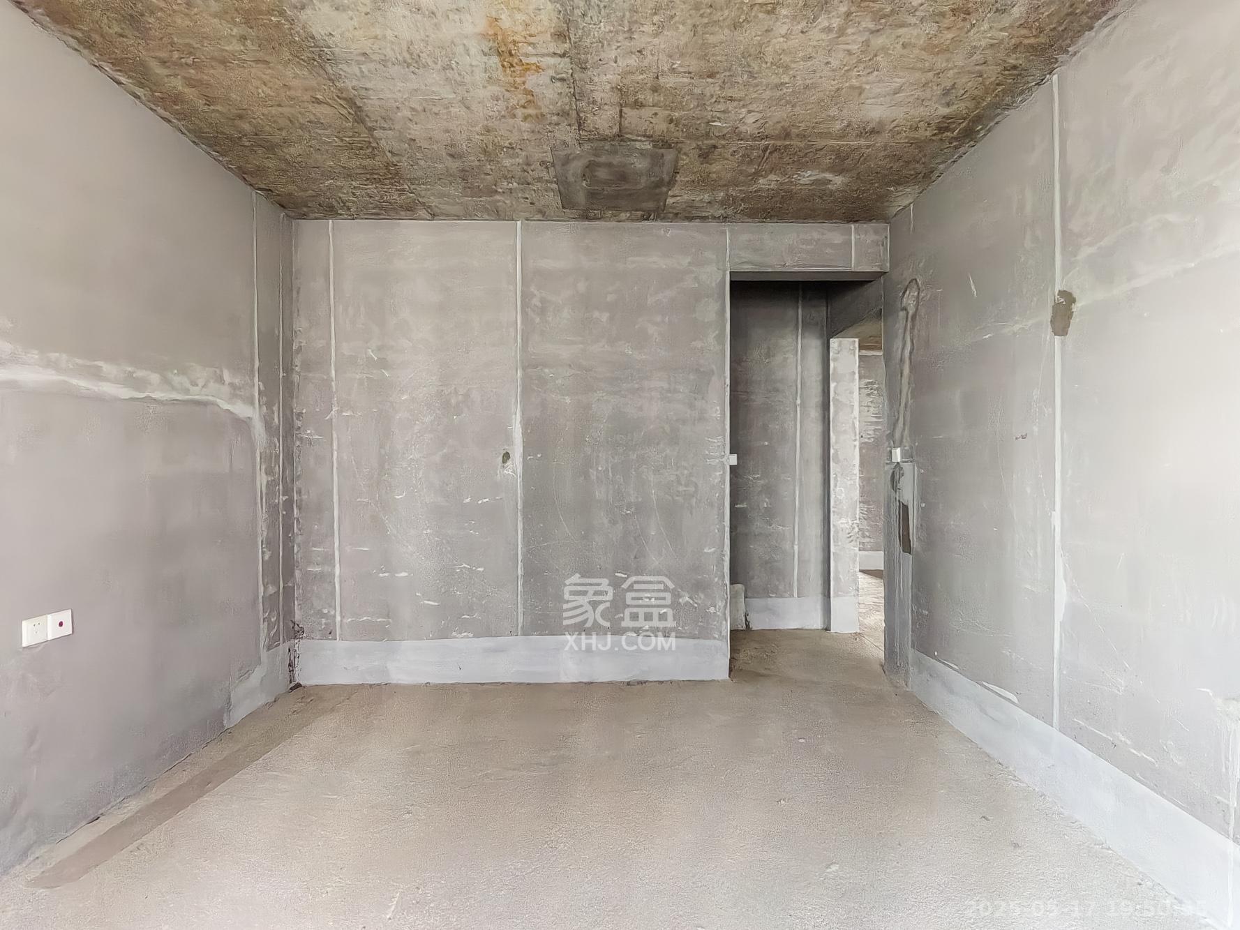 保利金香槟 3室2厅2卫 95.0万 保利金香槟 3室2厅2卫 95.0万卧室