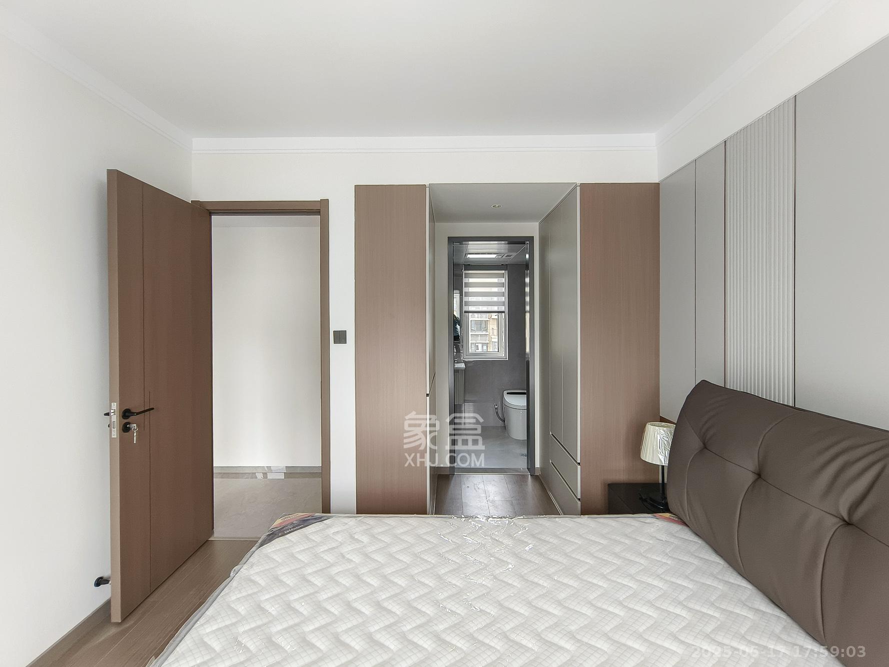 保利香槟国际 4室2厅2卫 99.8万 保利香槟国际 4室2厅2卫 99.8万卧室