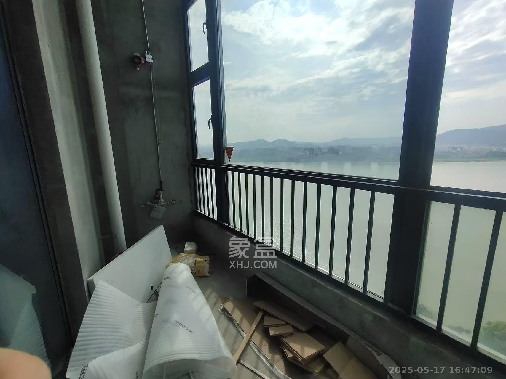 湘江颂  2室2厅1卫    5000.0元/月 湘江颂  2室2厅1卫    5000.0元/月室内图