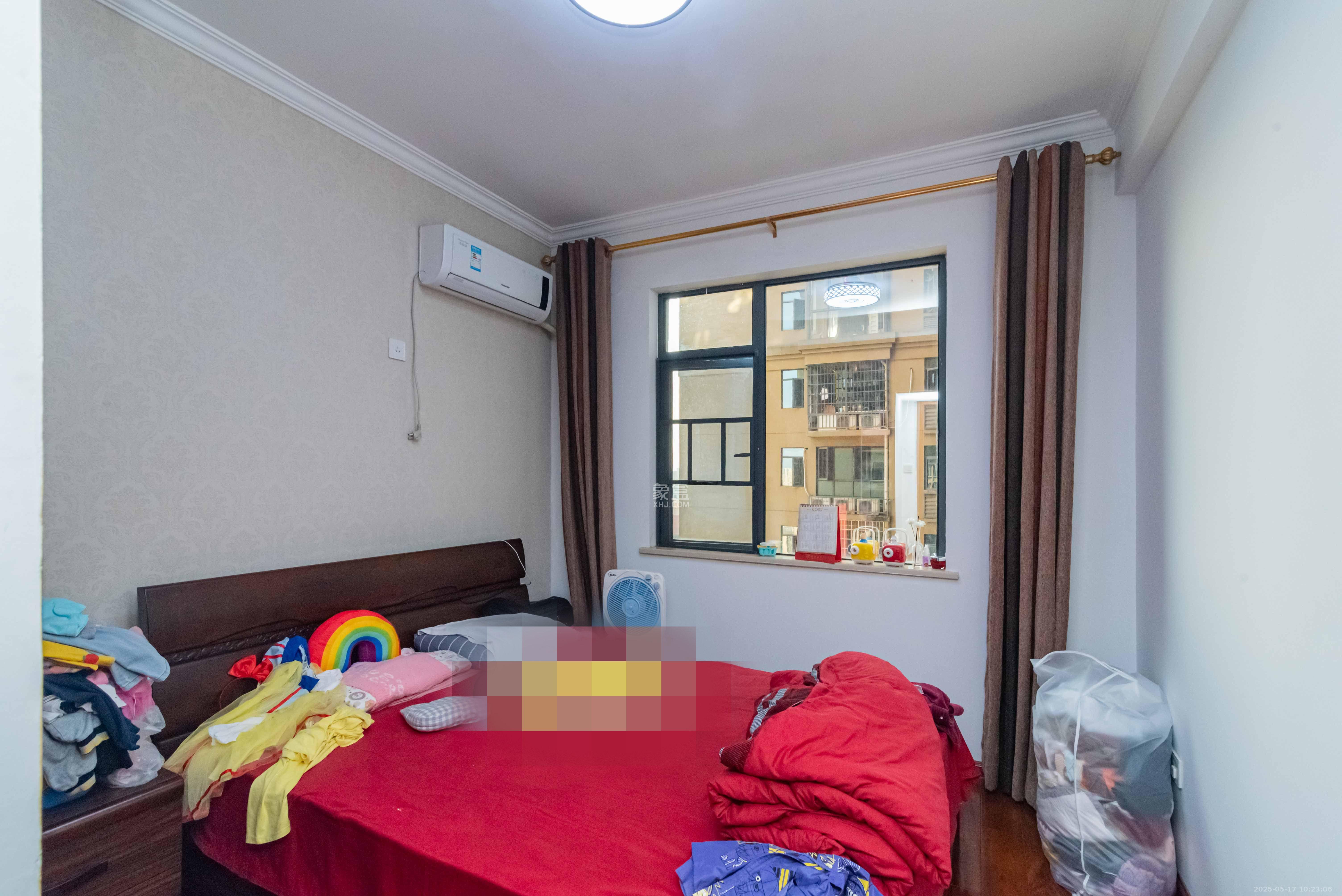 悦湖山 3室2厅2卫 2500.0元/月 悦湖山 3室2厅2卫 2500.0元/月室内图