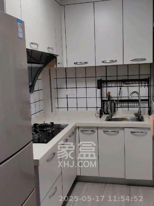 怡海星城  2室1厅1卫    1600.0元/月室内图