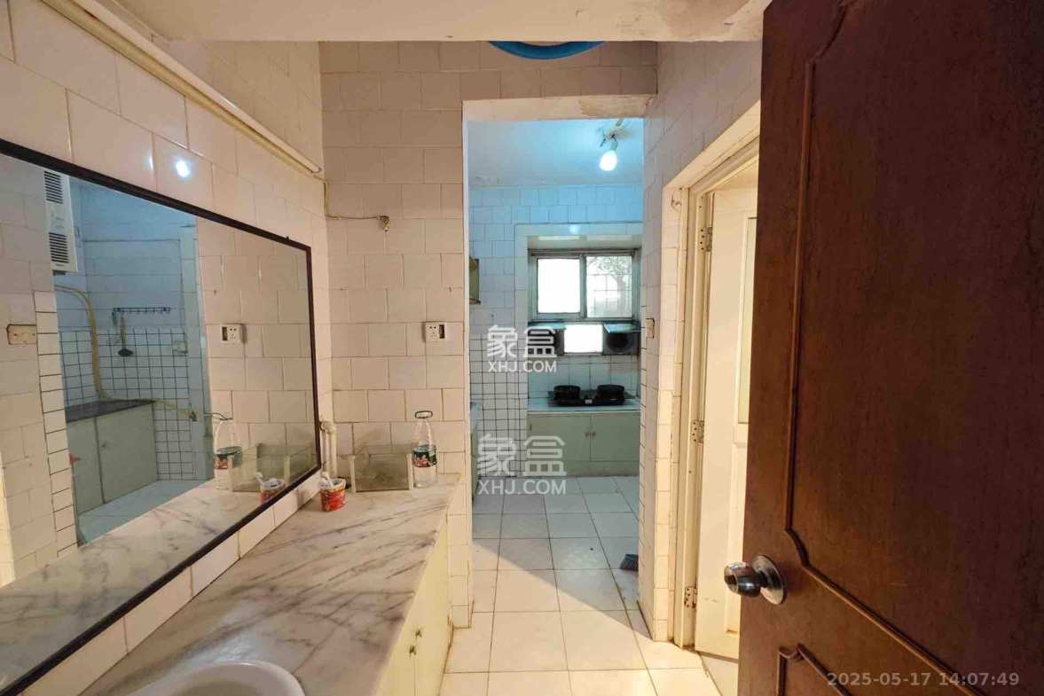 妹子山社区(曙光社区) 3室2厅1卫 1600.0元/月 妹子山社区(曙光社区) 3室2厅1卫 1600.0元/月室内图