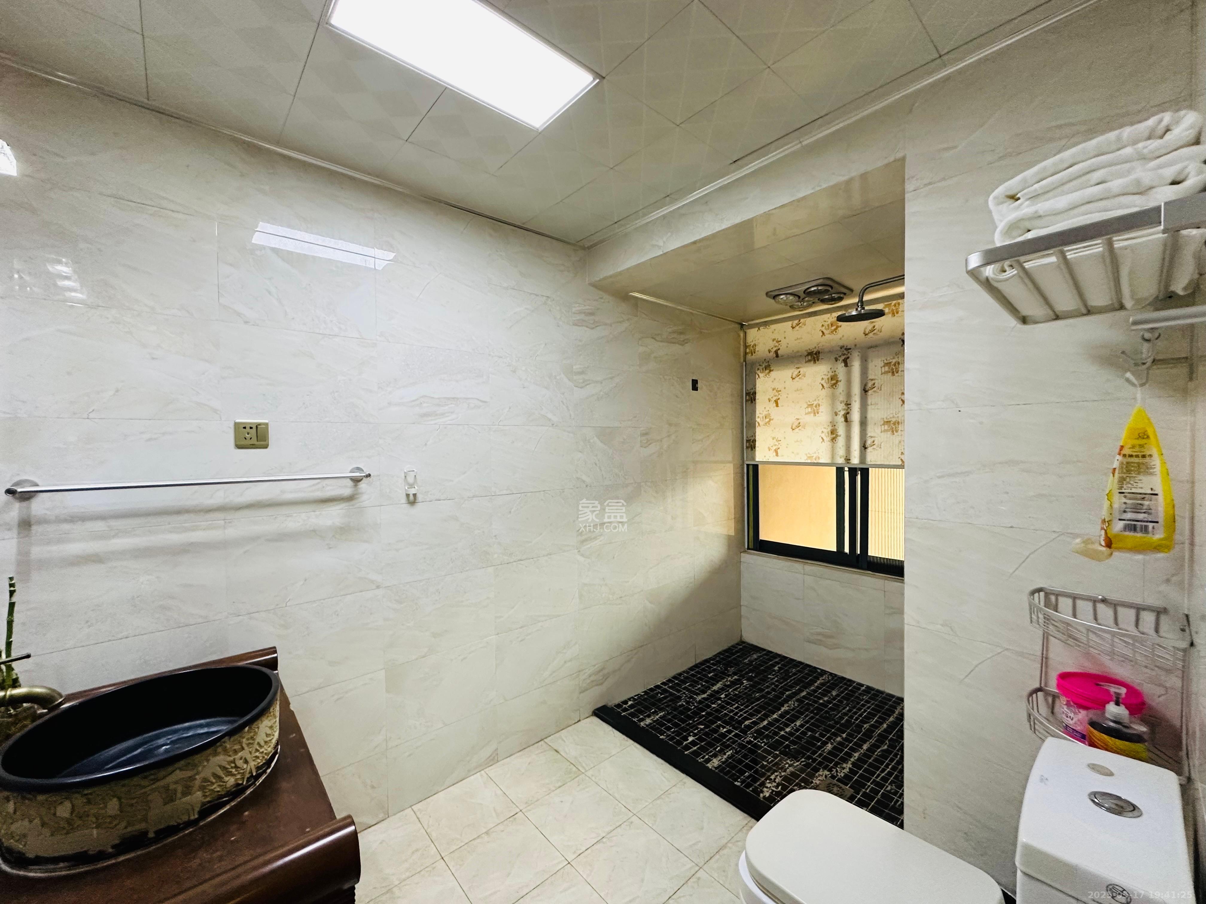 堤亚纳湾(深业沙河城) 8室2厅4卫 16800.0元/月 堤亚纳湾(深业沙河城) 8室2厅4卫 16800.0元/月室内图