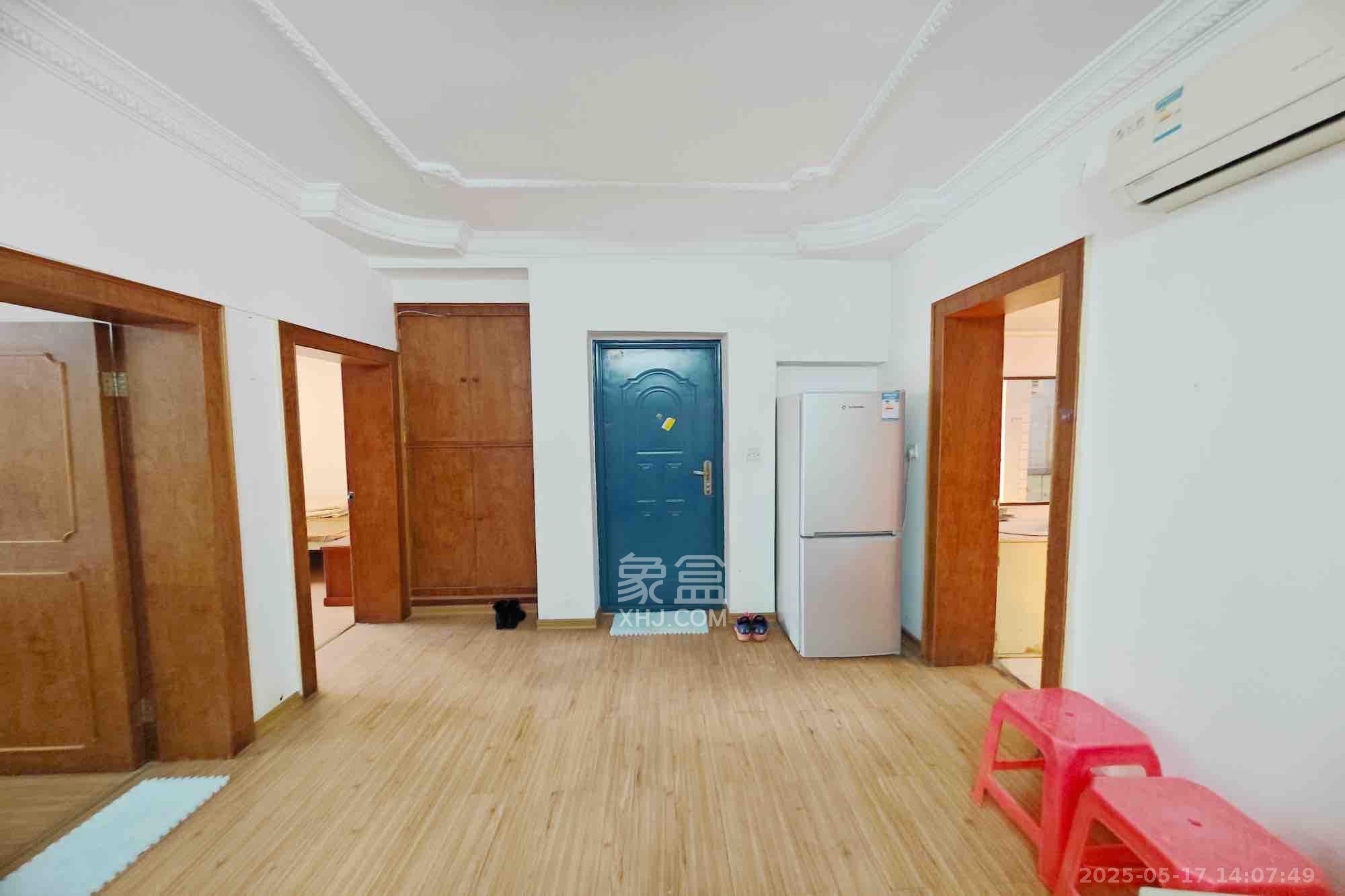 妹子山社区(曙光社区) 3室2厅1卫 1600.0元/月 妹子山社区(曙光社区) 3室2厅1卫 1600.0元/月室内图