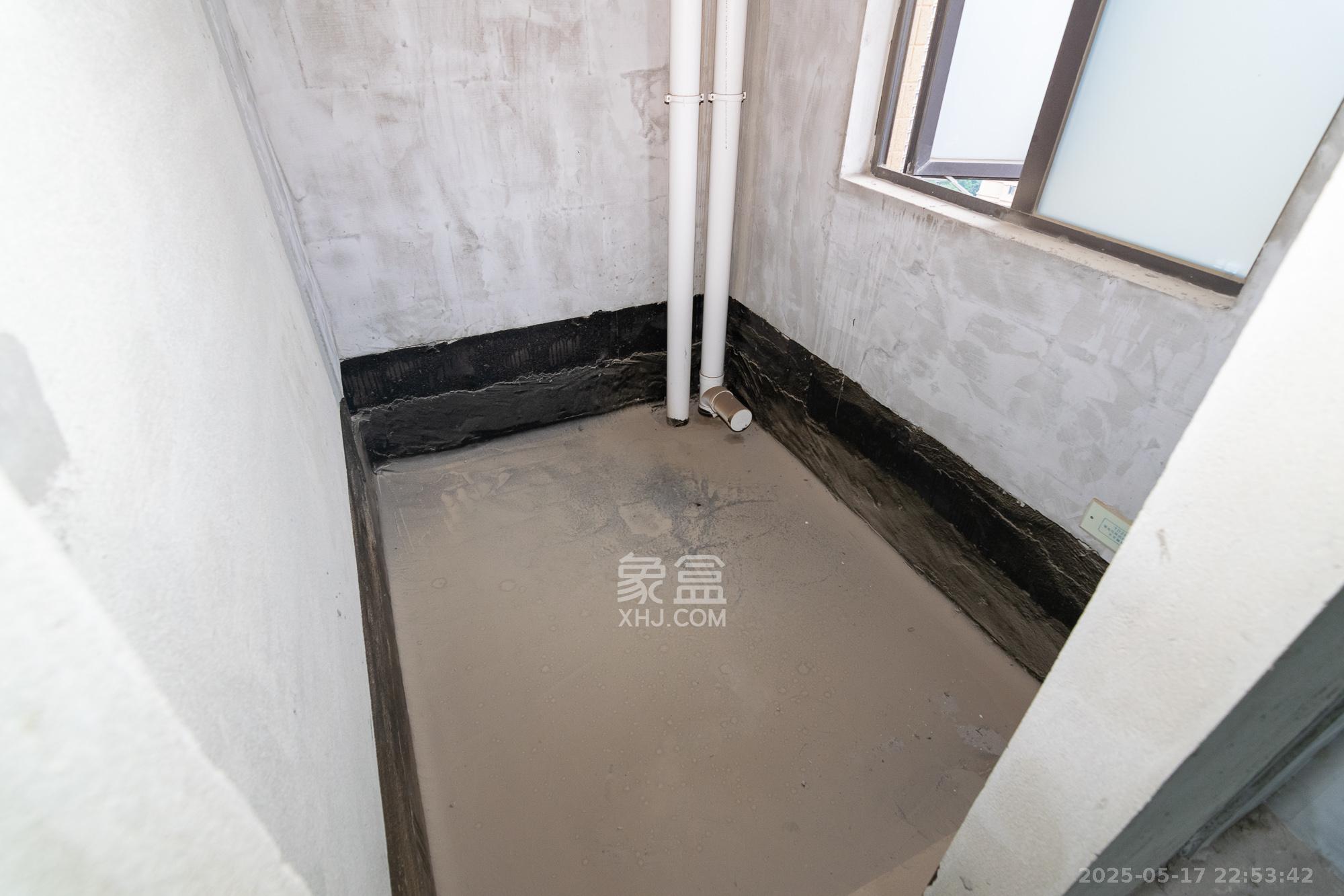 三润城（三润星城）  3室2厅1卫    98.0万卫生间