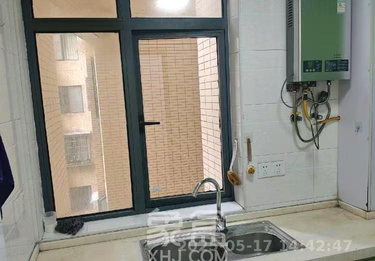 长盛岚庭  3室2厅2卫   2300.00元/月室内图