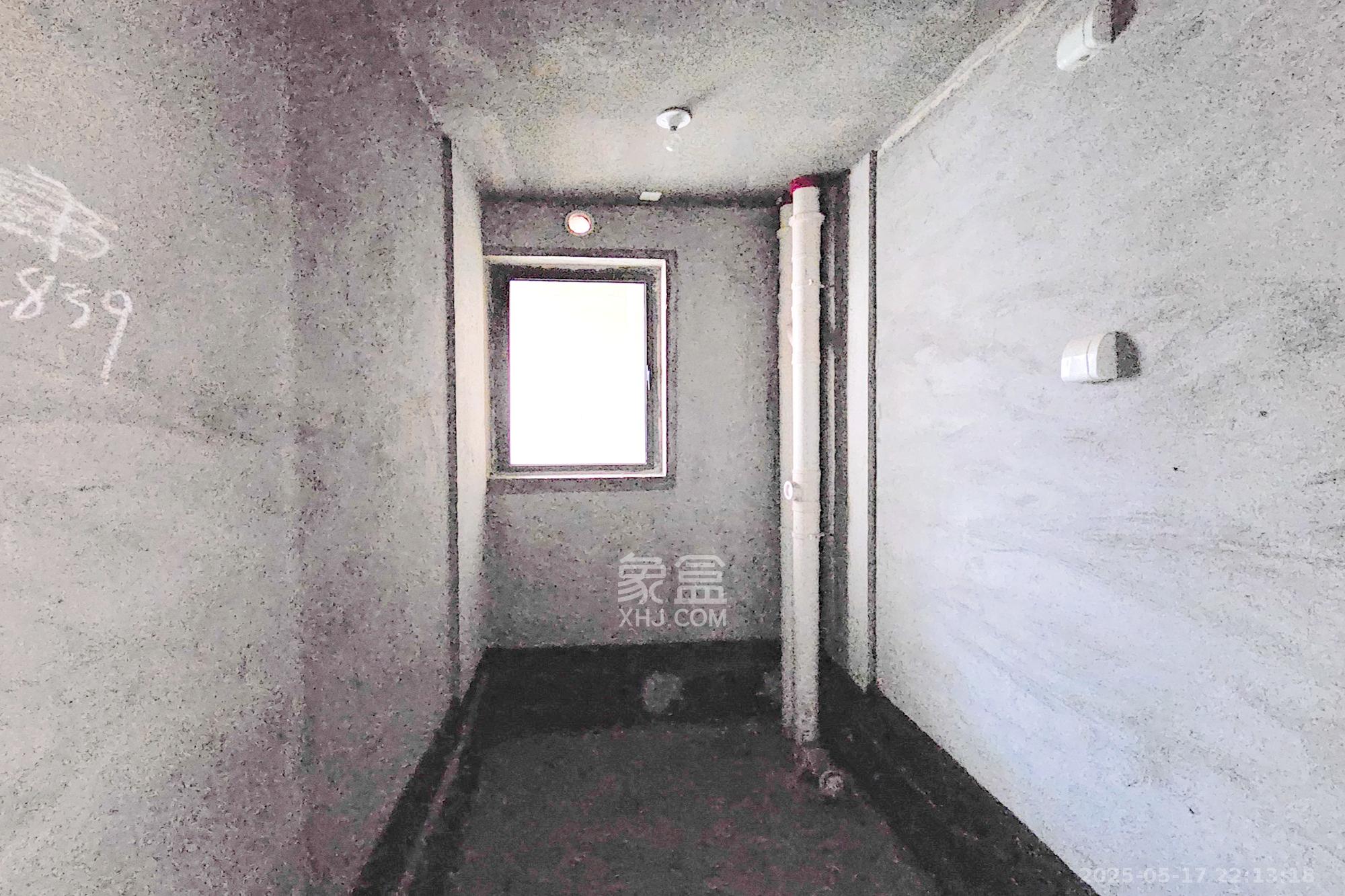 长房东旭国际 3室1厅1卫 125.0万 长房东旭国际 3室1厅1卫 125.0万卫生间