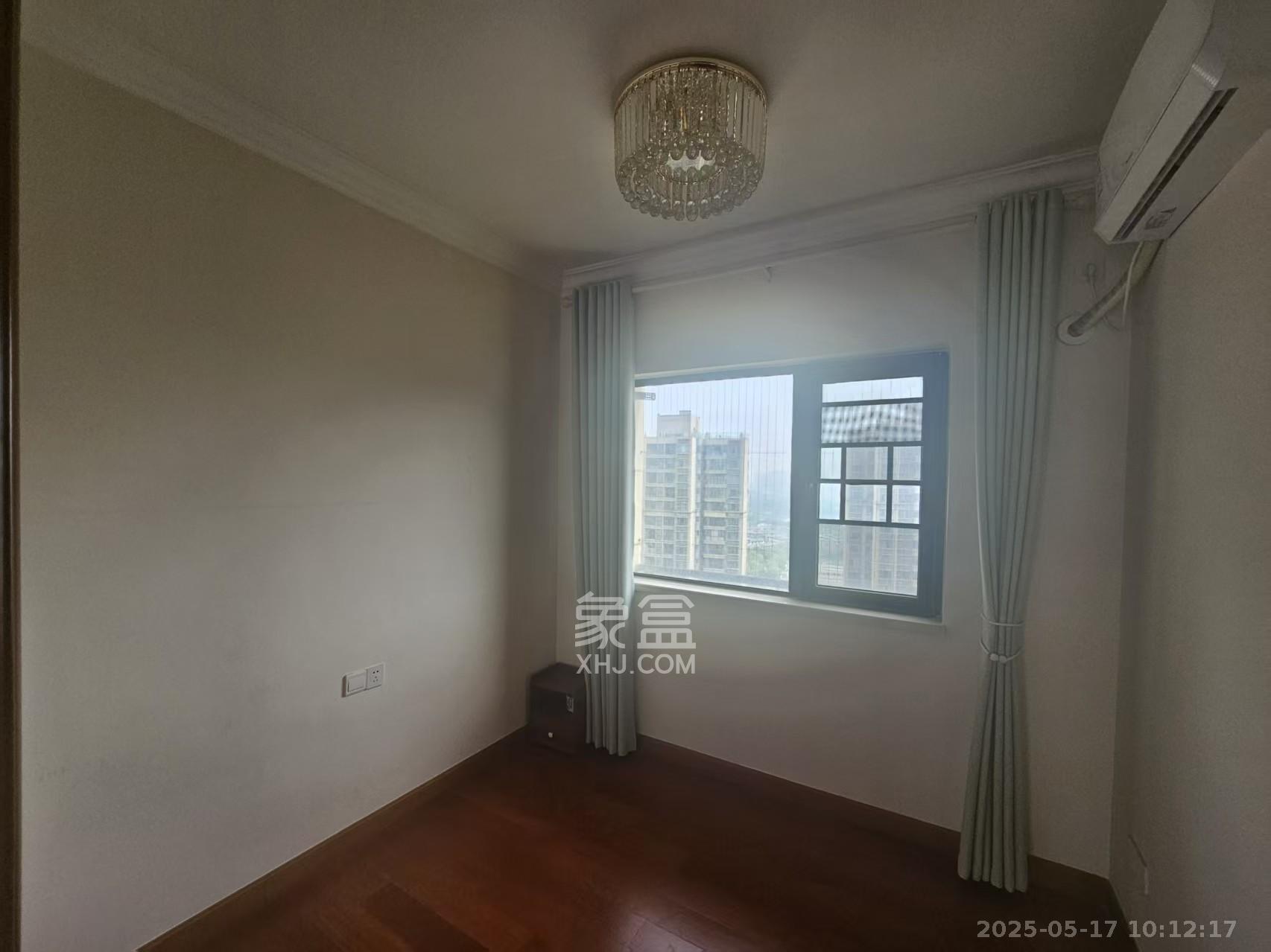 恒大御景半岛 4室2厅1卫 70.0万 恒大御景半岛 4室2厅1卫 70.0万室内图