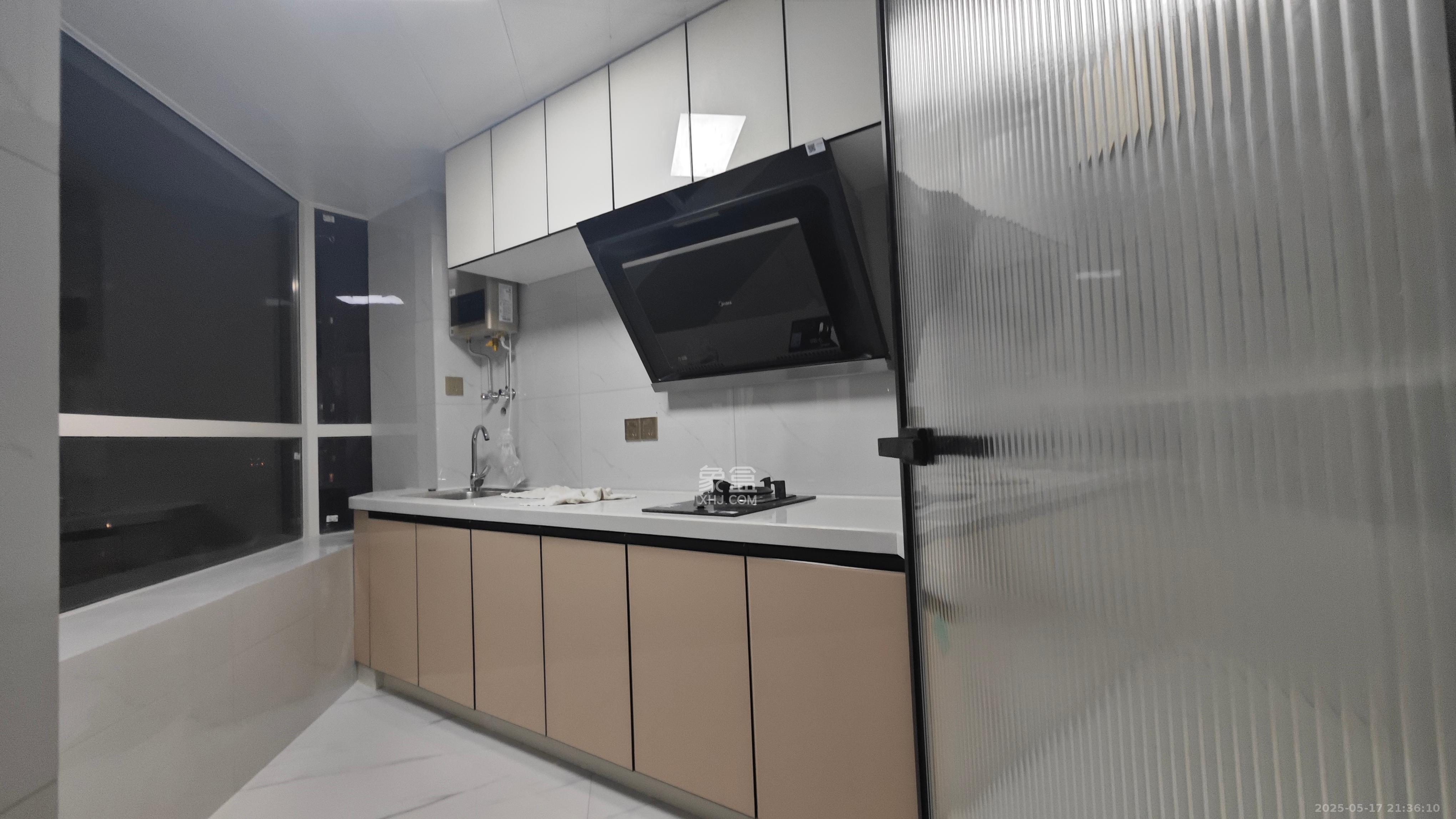 中建嘉和城  1室1厅1卫   1800.00元/月室内图