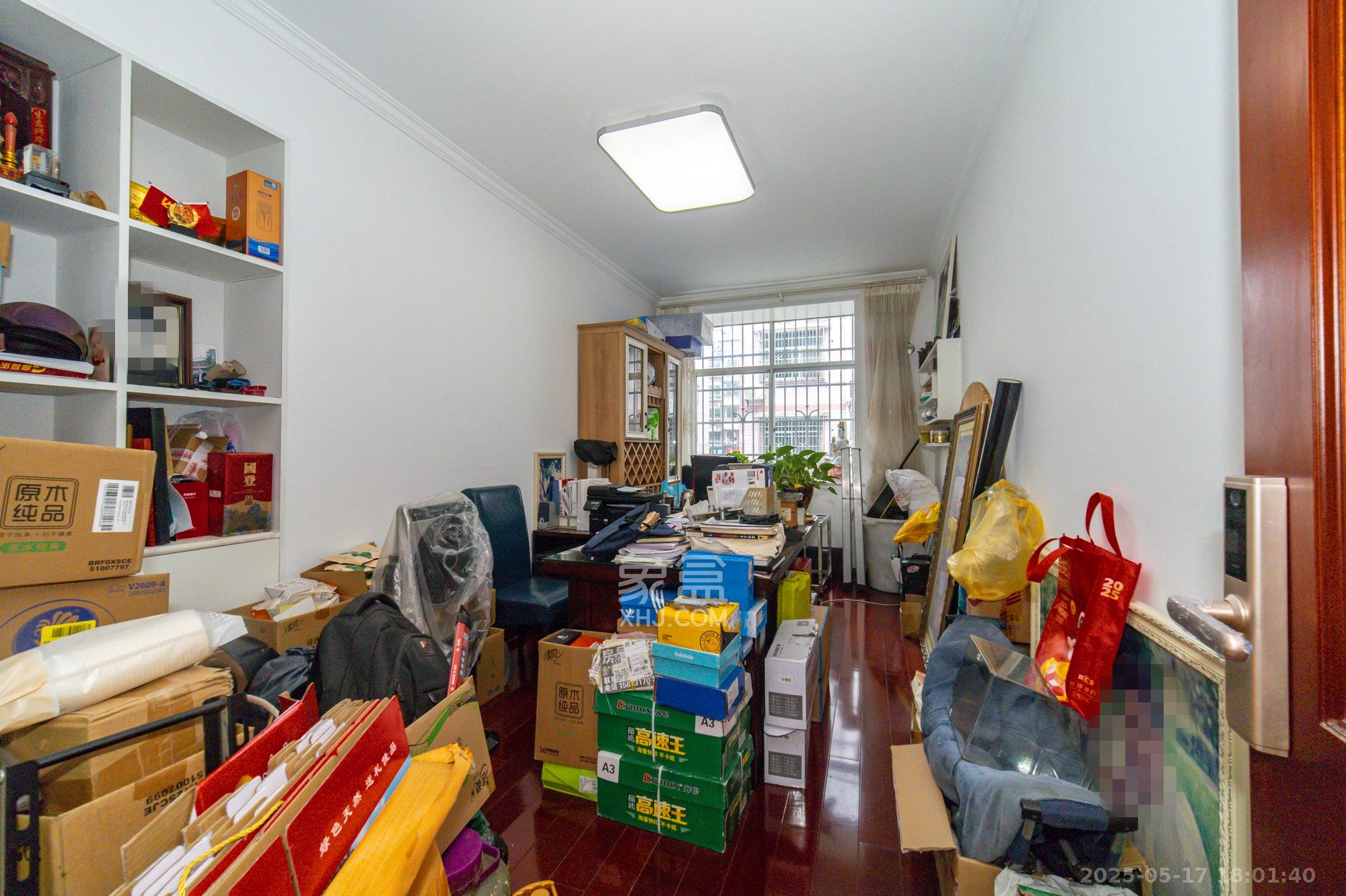 星沙六区  1室0厅0卫    89.8万 星沙六区  1室0厅0卫    89.8万卧室