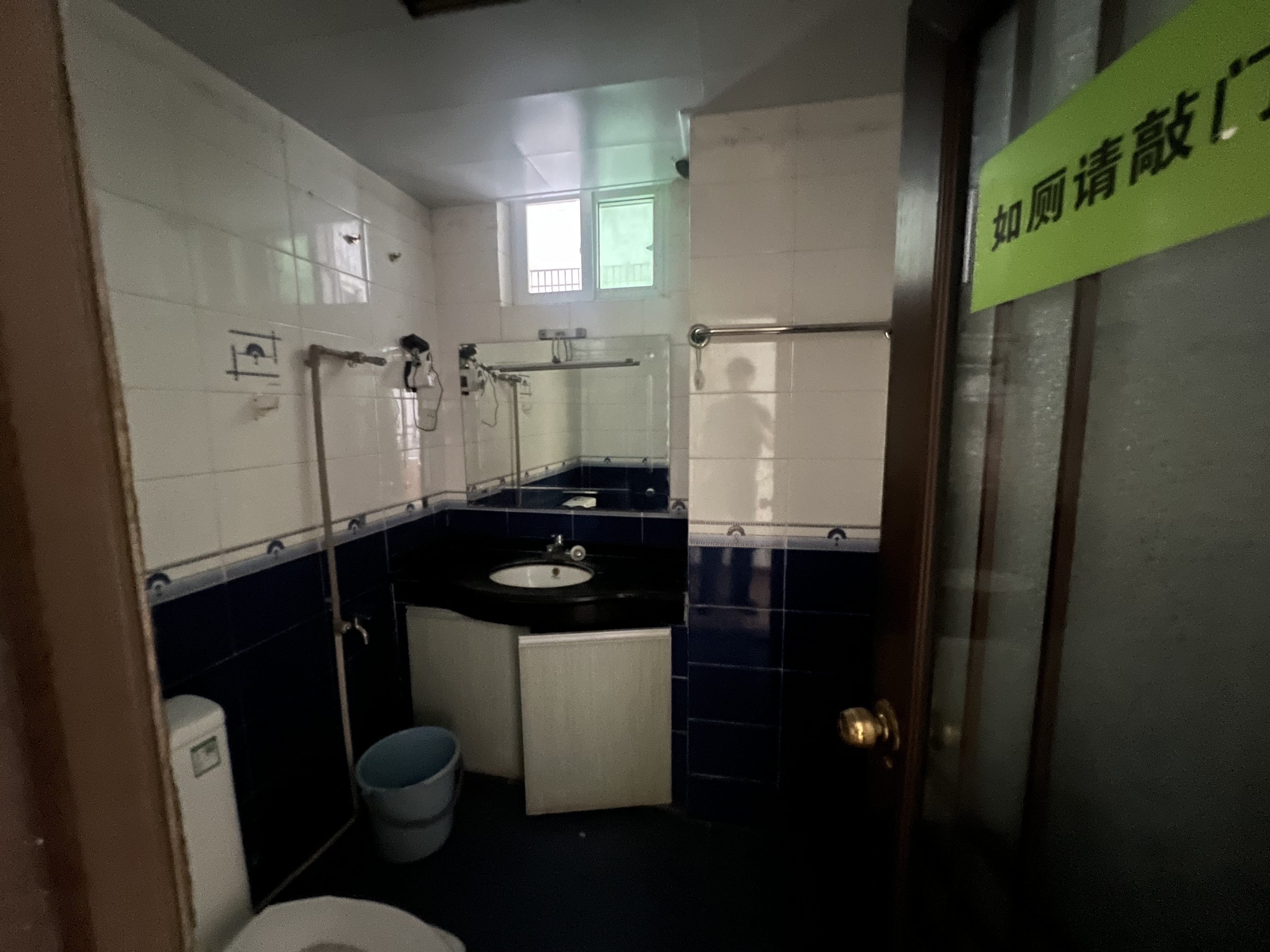 东方洋大厦  3室2厅2卫   3500.00元/月室内图