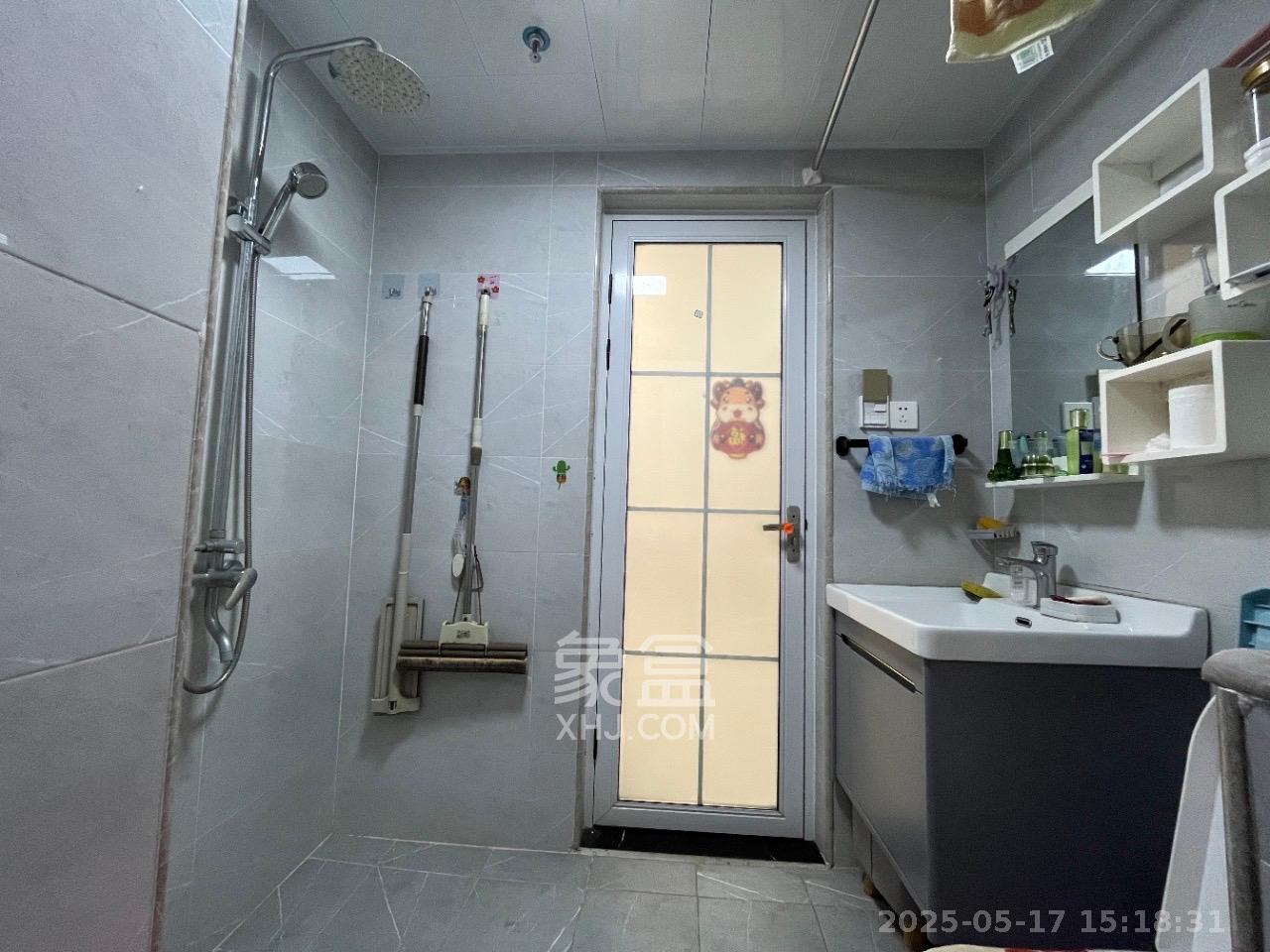 融创融公馆(融创臻苑) 2室1厅1卫 1800.0元/月 融创融公馆(融创臻苑) 2室1厅1卫 1800.0元/月室内图