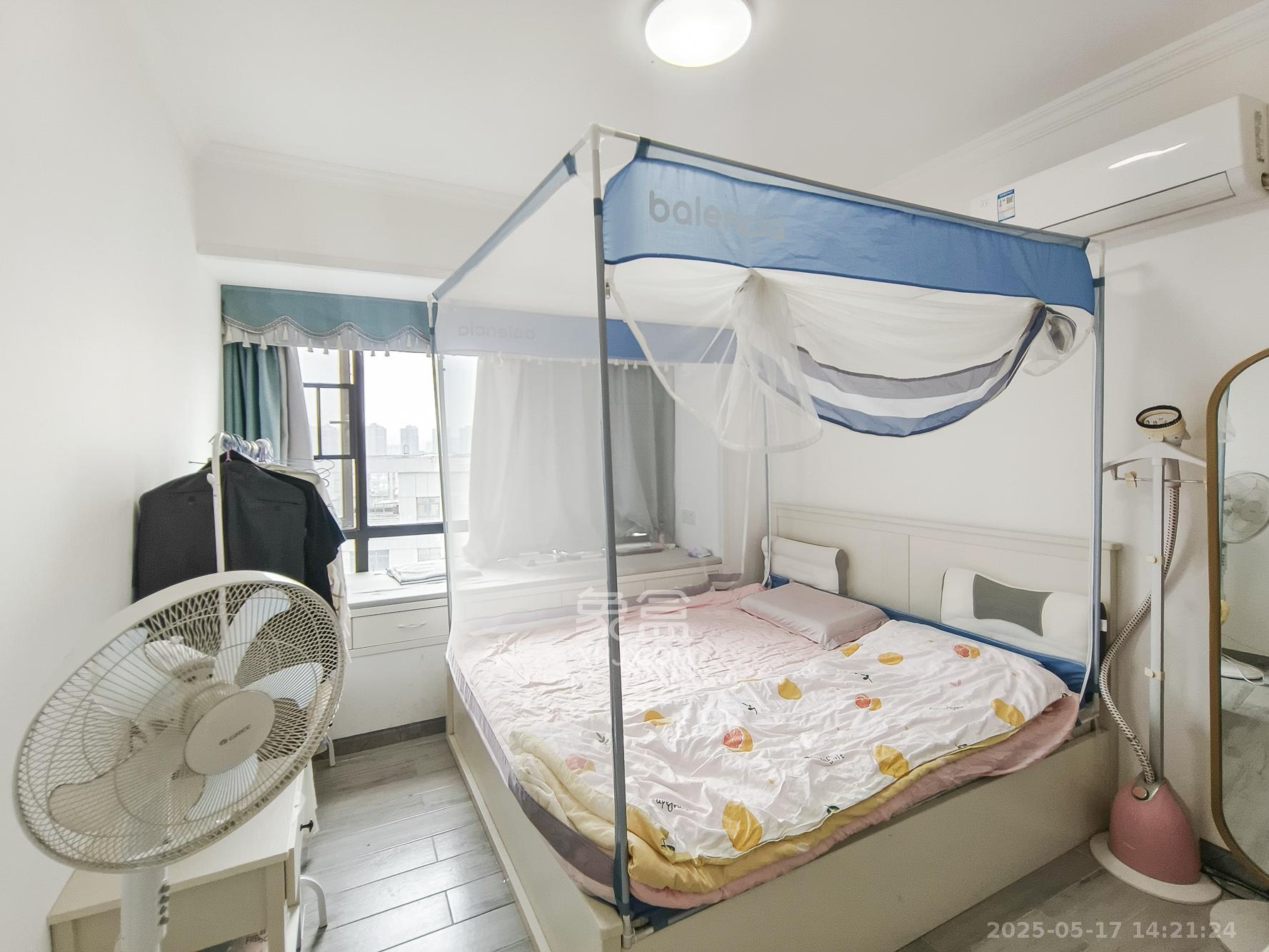 星城春晓 2室2厅1卫 65.0万 星城春晓 2室2厅1卫 65.0万卧室