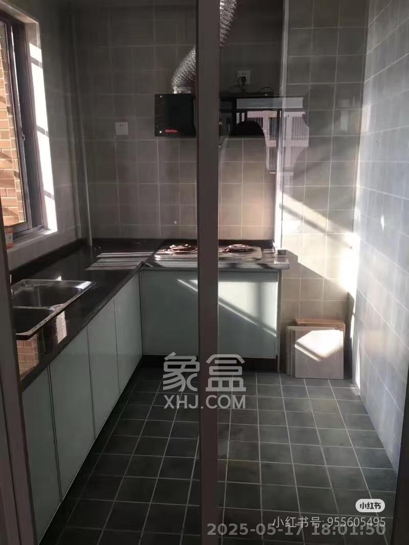 锦绣兰亭 1室2厅1卫 2200.0元/月 锦绣兰亭 1室2厅1卫 2200.0元/月室内图