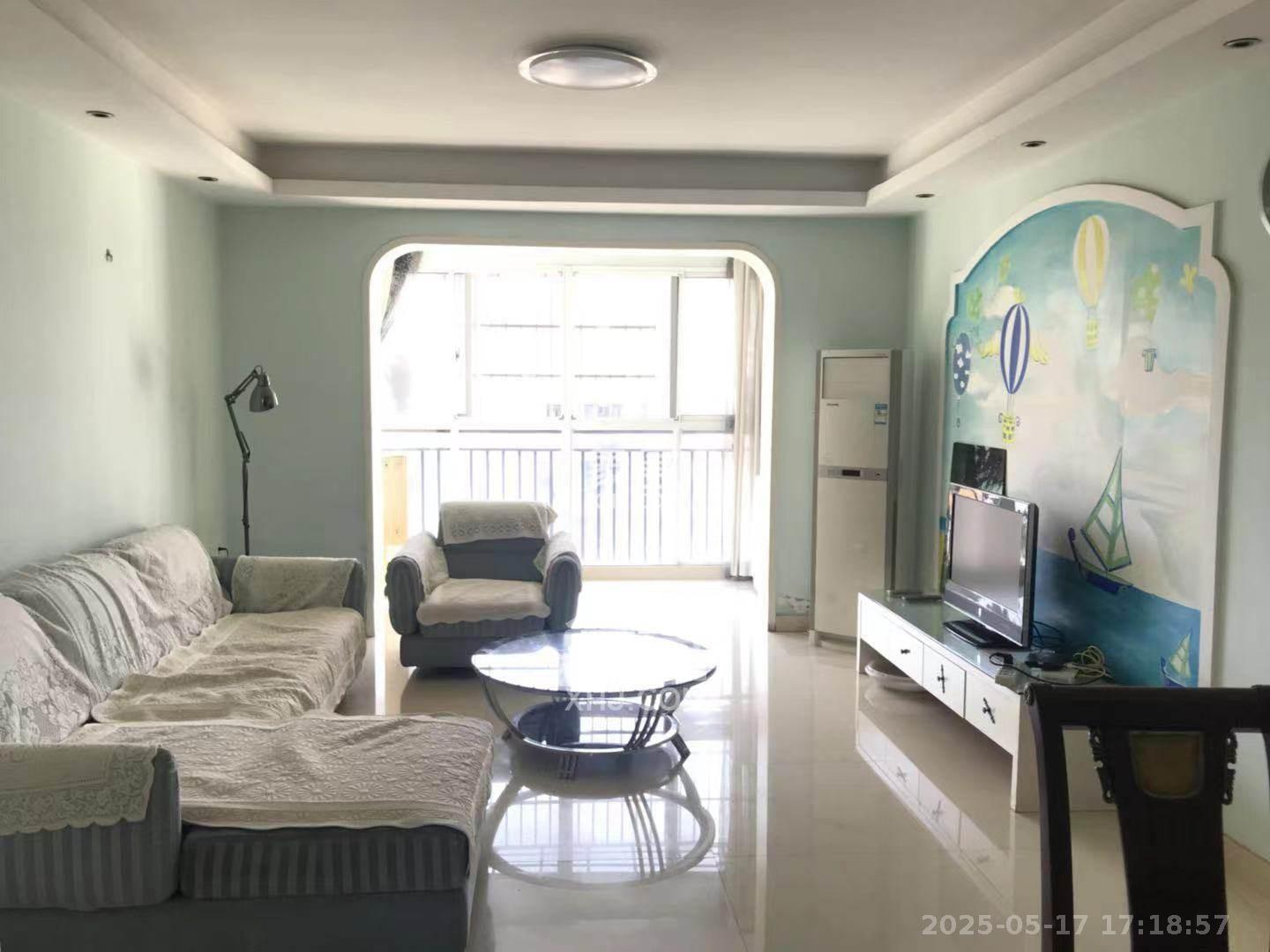 嘉盛华庭(一期、二期、三期) 2室1厅1卫 2300.0元/月 嘉盛华庭(一期、二期、三期) 2室1厅1卫 2300.0元/月室内图