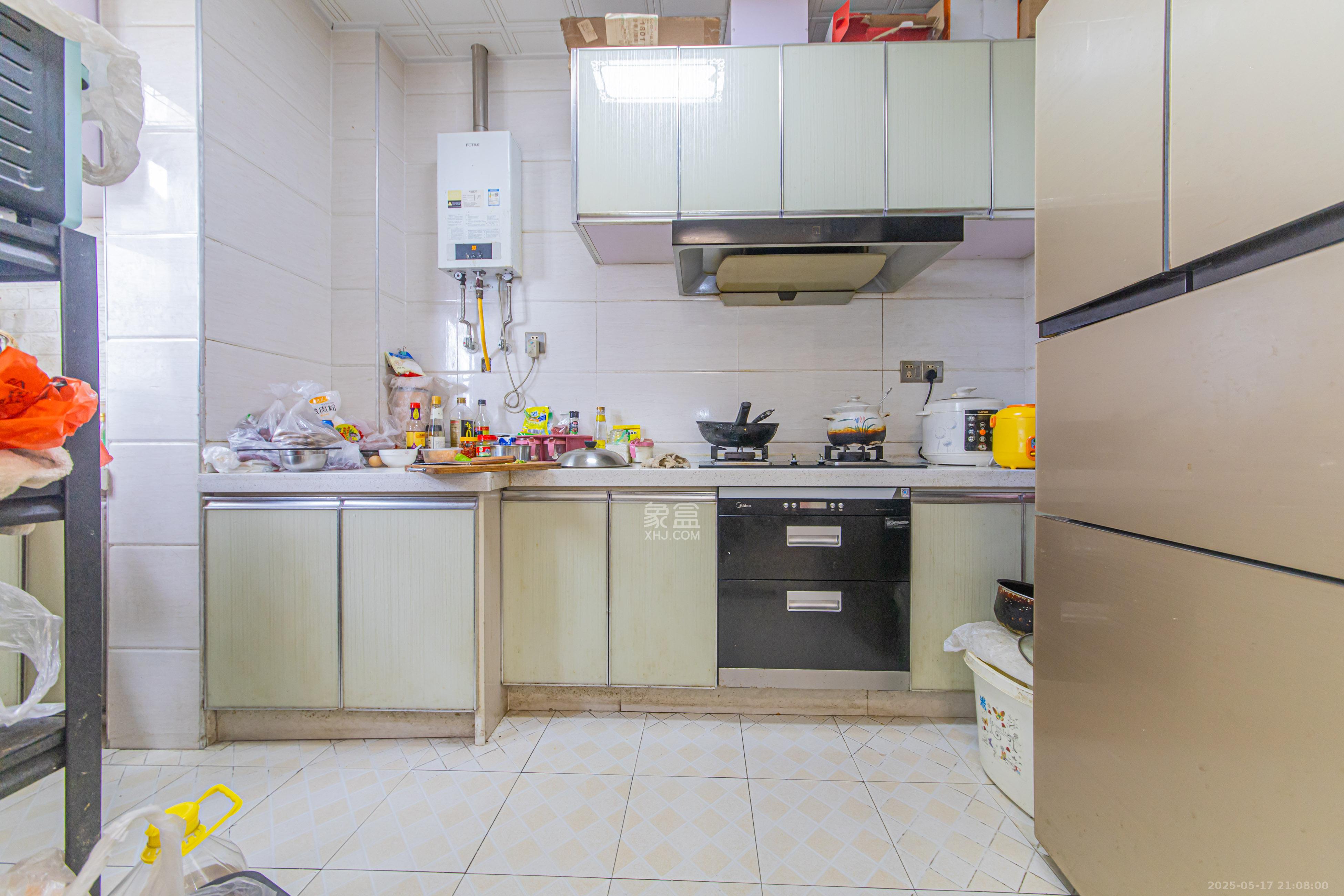 中建芙蓉嘉苑 3室2厅2卫 100.0万 中建芙蓉嘉苑 3室2厅2卫 100.0万厨房