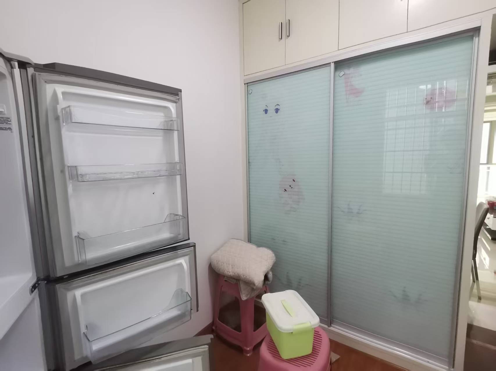 景秀东岸 3室2厅1卫 1500.0元/月 景秀东岸 3室2厅1卫 1500.0元/月室内图