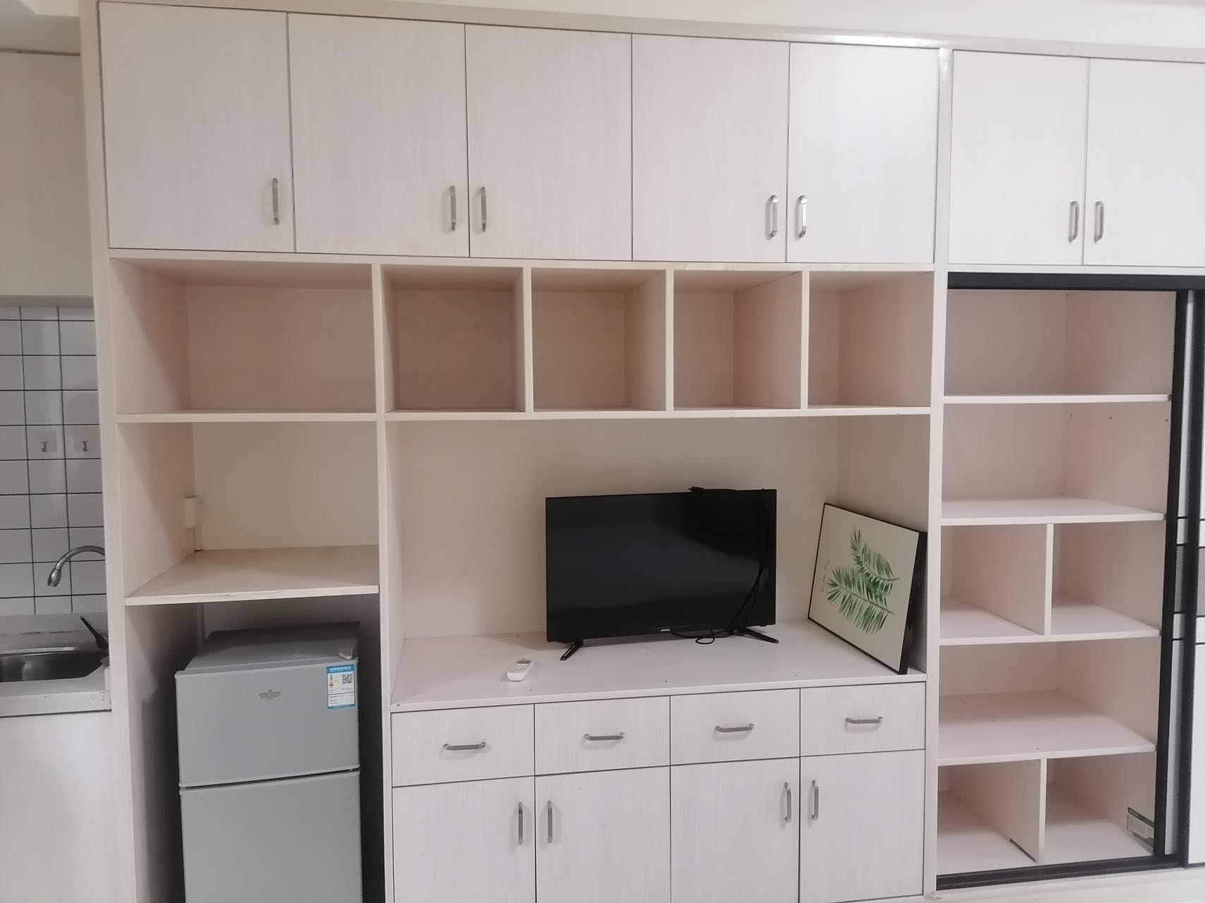 康城上品  1室1厅1卫   1000.00元/月室内图