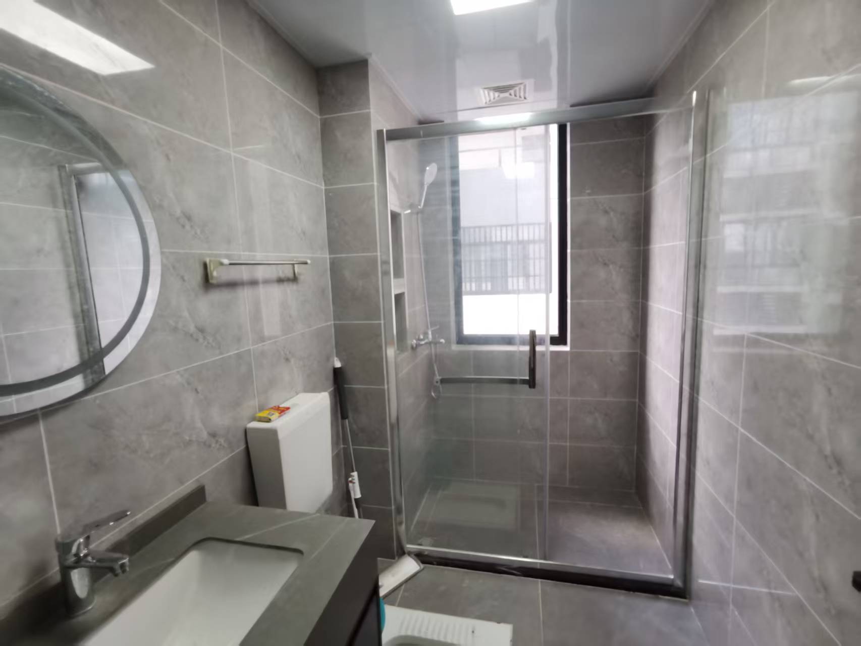 滨江佳苑  3室2厅2卫   2600.00元/月室内图