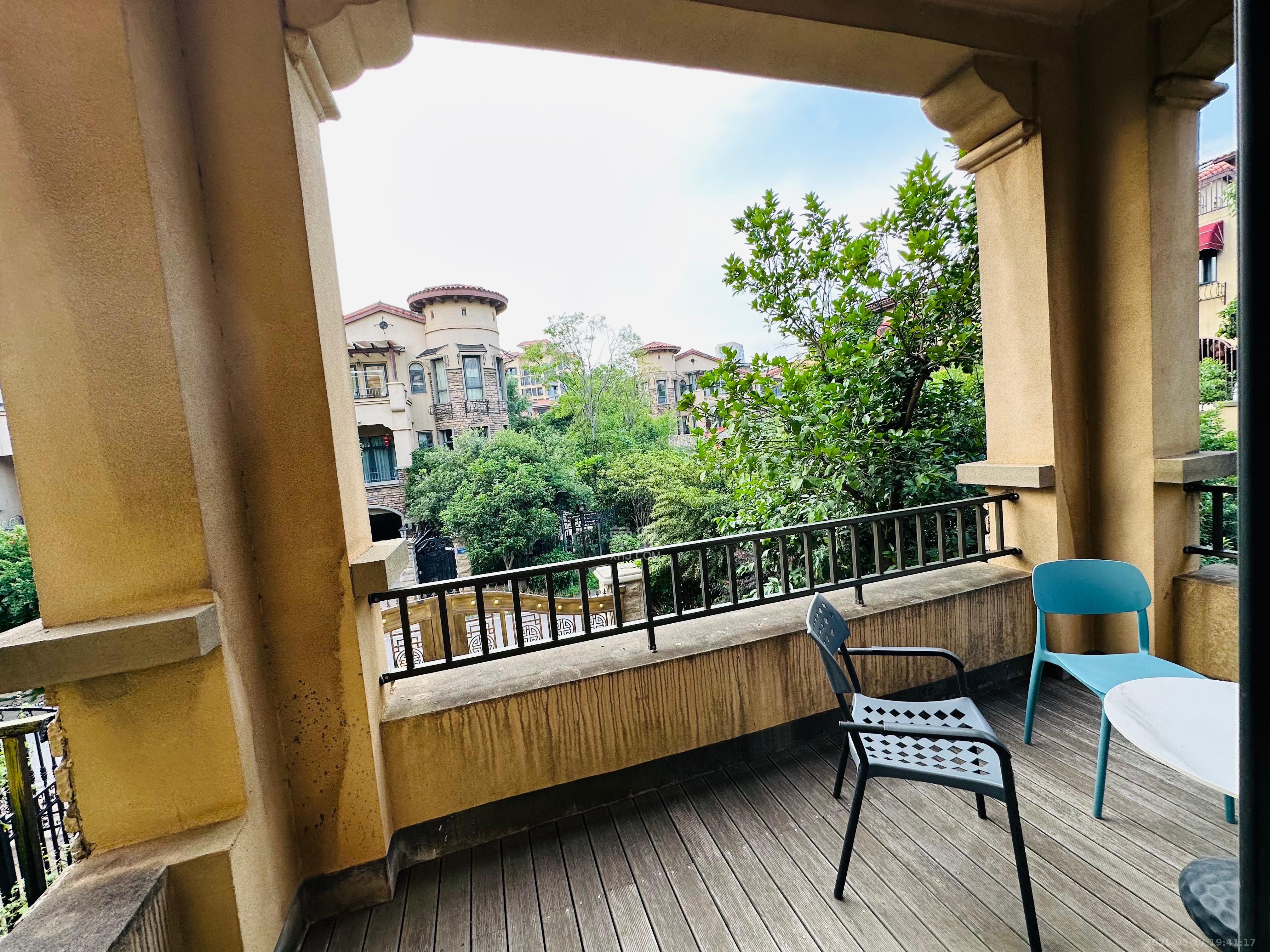 堤亚纳湾(深业沙河城) 8室2厅4卫 16800.0元/月 堤亚纳湾(深业沙河城) 8室2厅4卫 16800.0元/月室内图