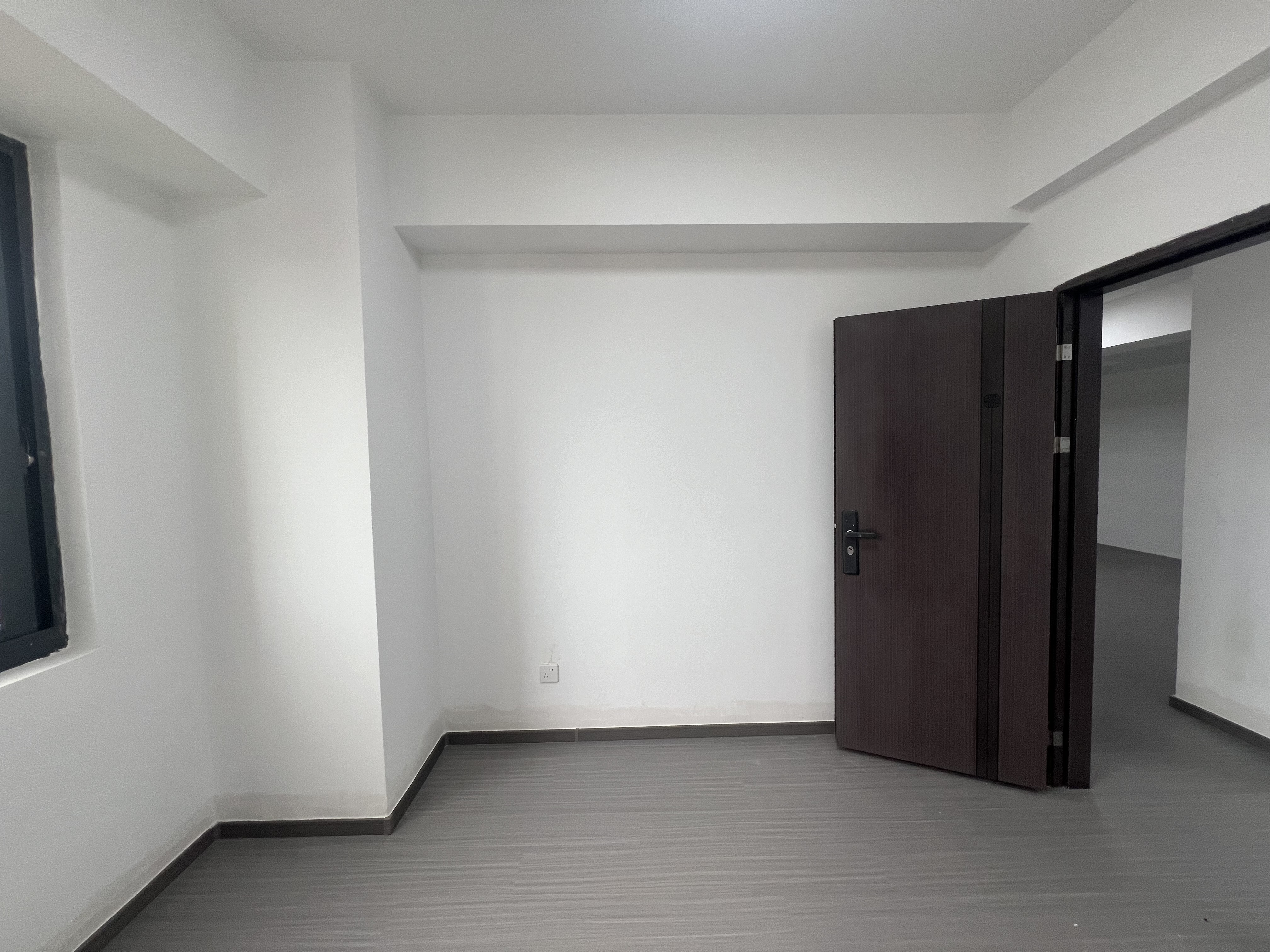 东方洋大厦  3室2厅2卫   3000.00元/月室内图