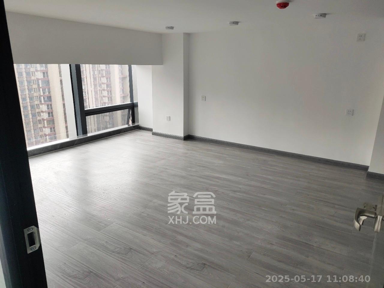 裕天国际商汇中心 1室1厅1卫 2800.0元/月 裕天国际商汇中心 1室1厅1卫 2800.0元/月室内图