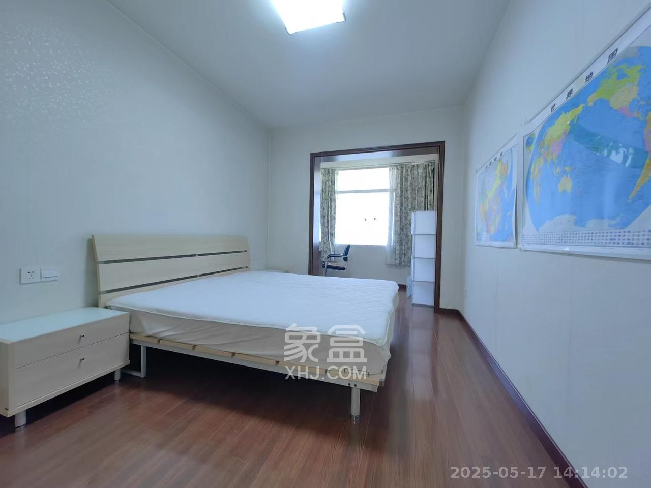 湘农桥社区  3室2厅1卫   2800.00元/月室内图