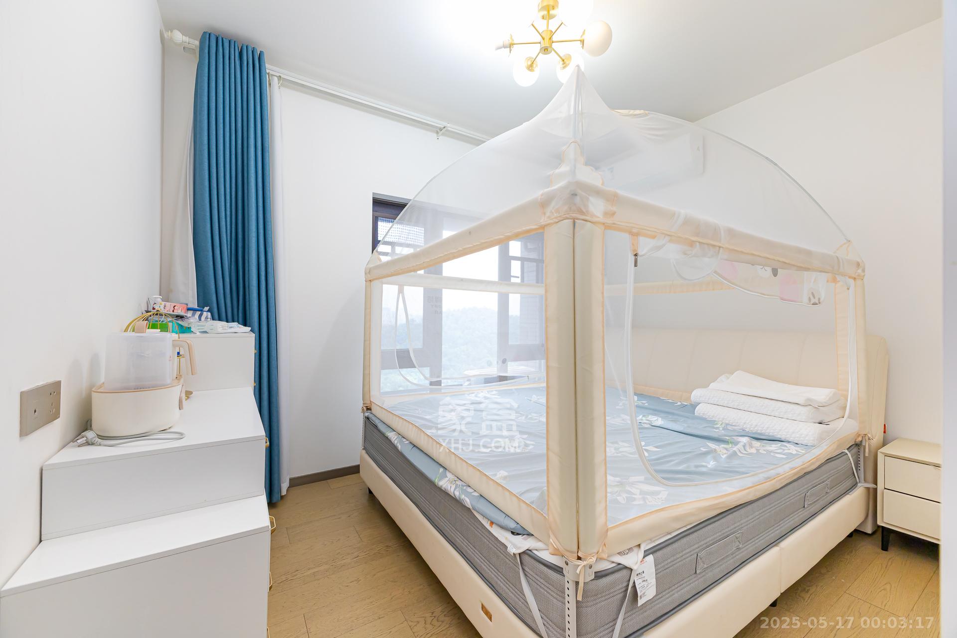 时代倾城四期 3室2厅1卫 78.8万 时代倾城四期 3室2厅1卫 78.8万卧室