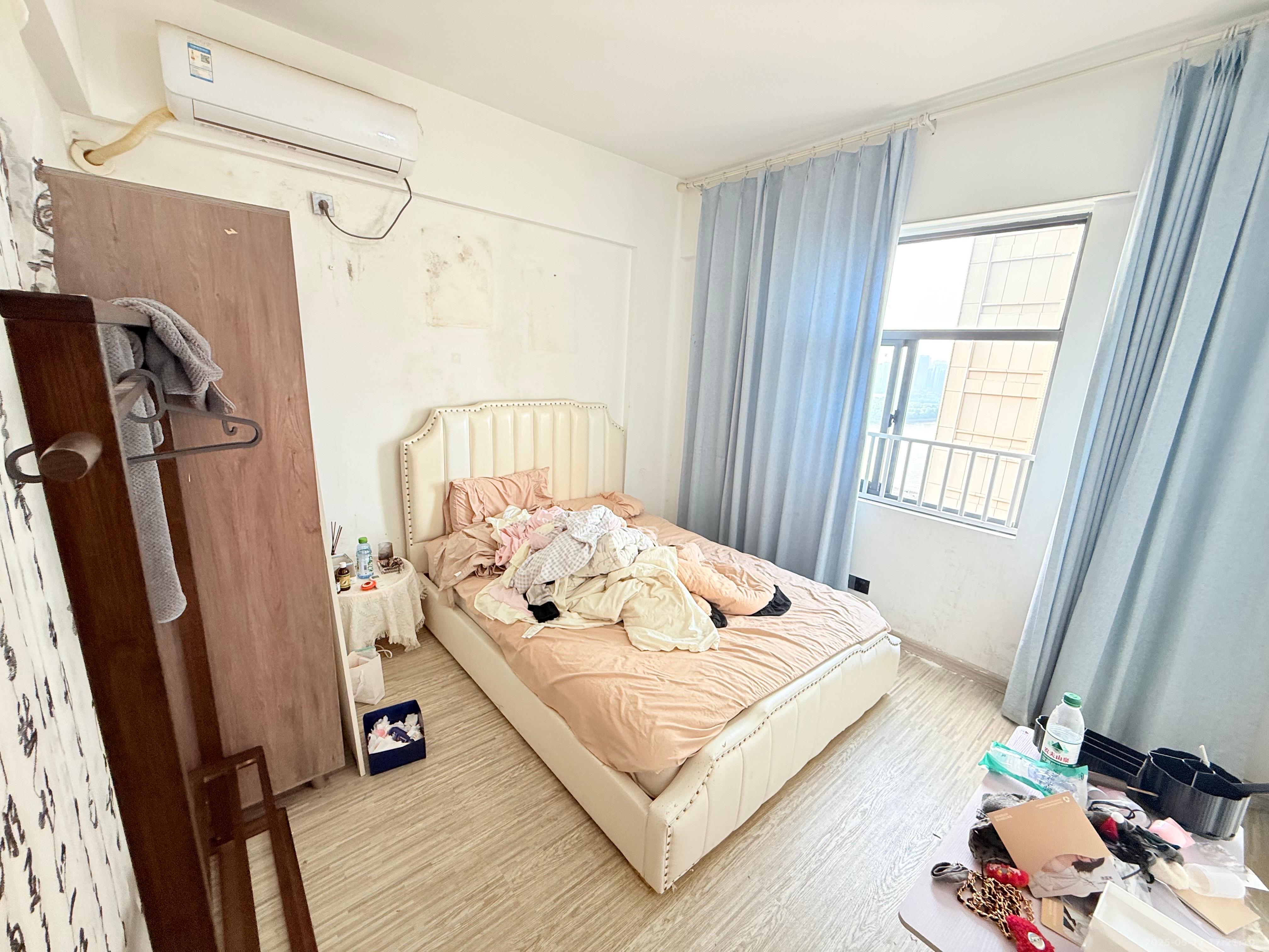 汇源大厦 3室1厅1卫 4200.0元/月 汇源大厦 3室1厅1卫 4200.0元/月室内图