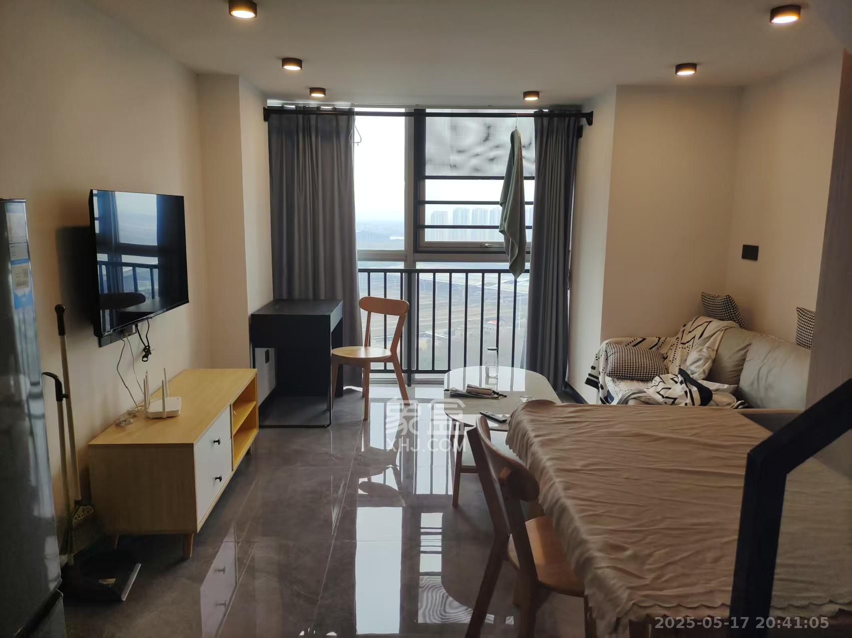 绿地长沙城际空间站(绿地新里佳苑)  2室1厅1卫    2200.0元/月 绿地长沙城际空间站(绿地新里佳苑)  2室1厅1卫    2200.0元/月室内图