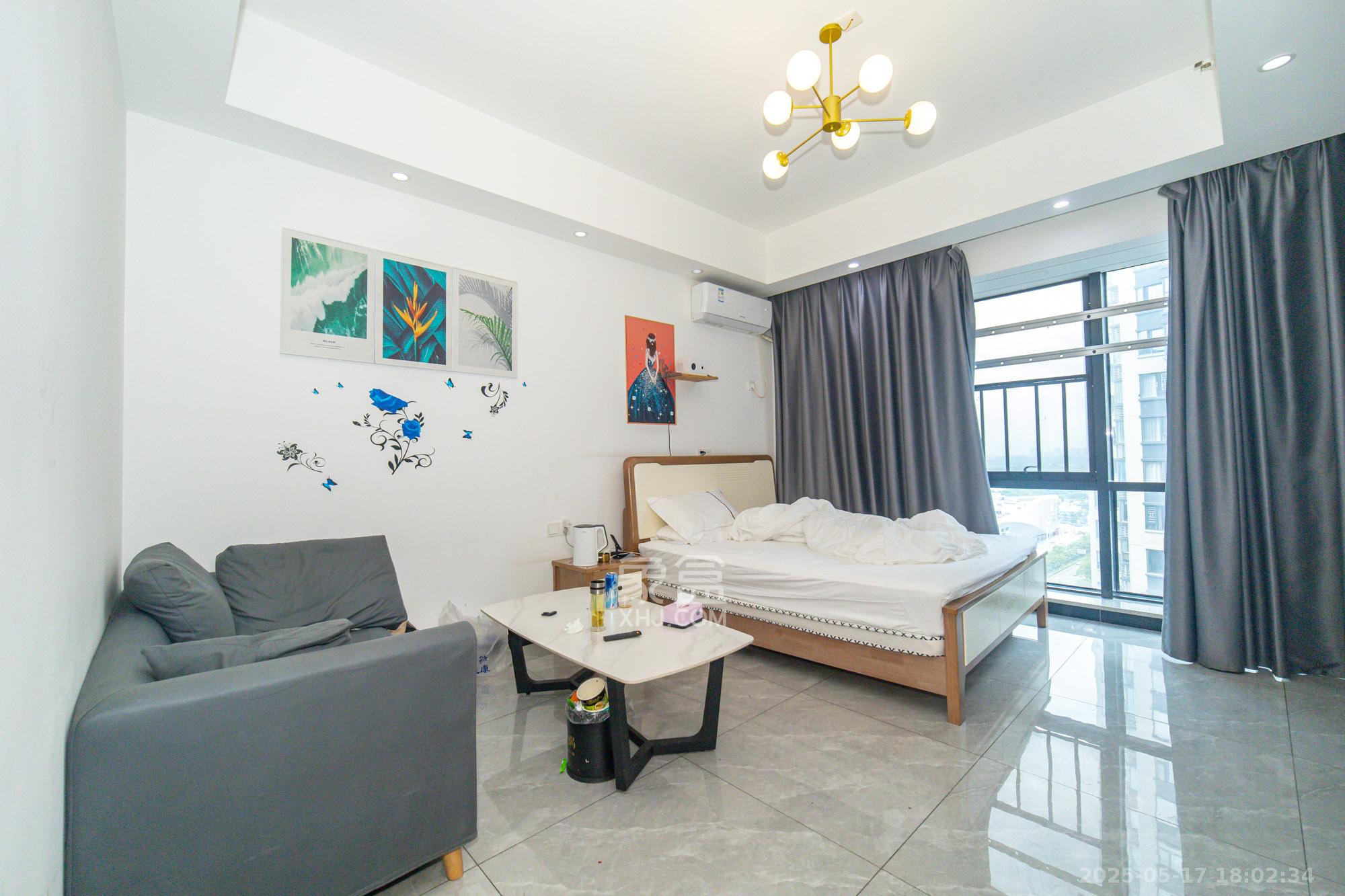 中建悦和城 1室1厅1卫 25.0万 中建悦和城 1室1厅1卫 25.0万客厅