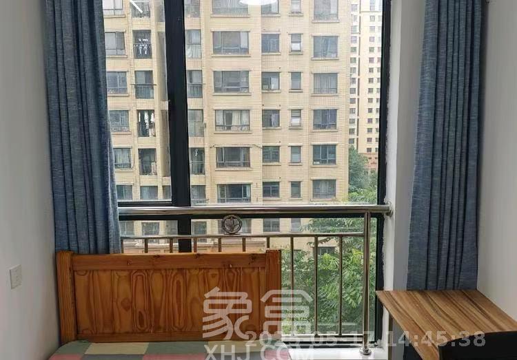 长盛岚庭  3室2厅2卫   2300.00元/月室内图